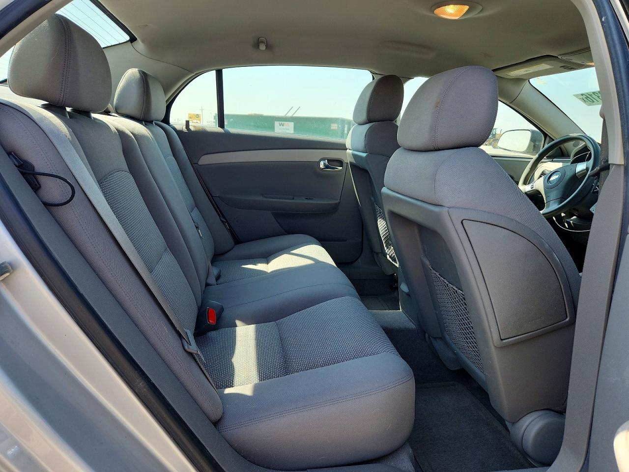 2009 Chevrolet Malibu Ls Silver vin: 1G1ZG57B59F164788