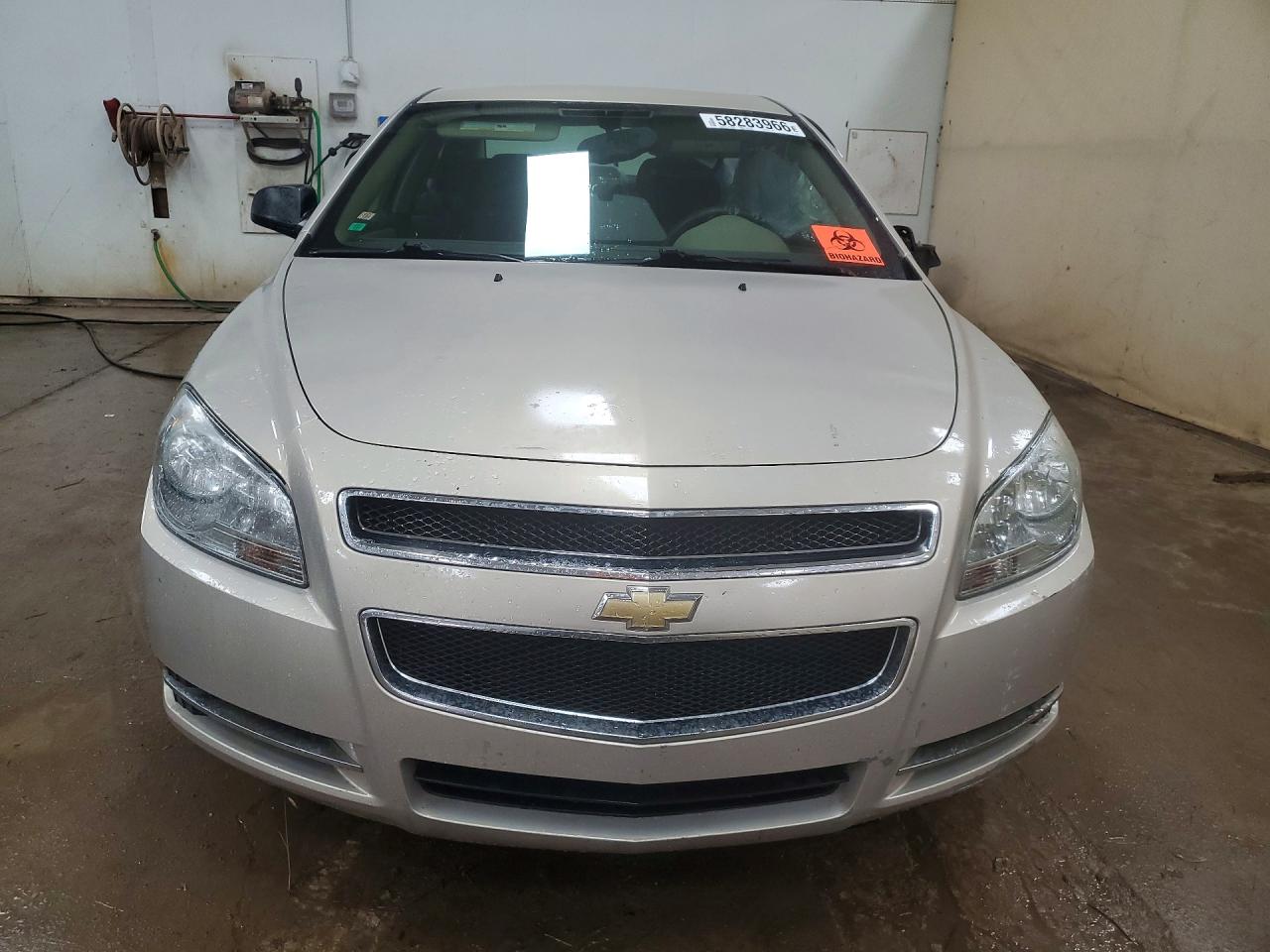 2009 Chevrolet Malibu Ls Желто-коричневый vin: 1G1ZG57B694225433