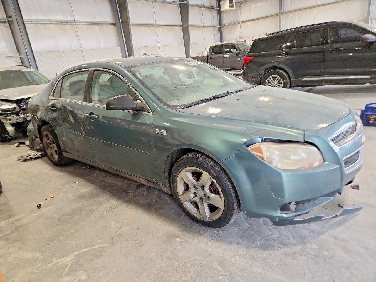 2009 Chevrolet Malibu Ls Green vin: 1G1ZG57B694265804