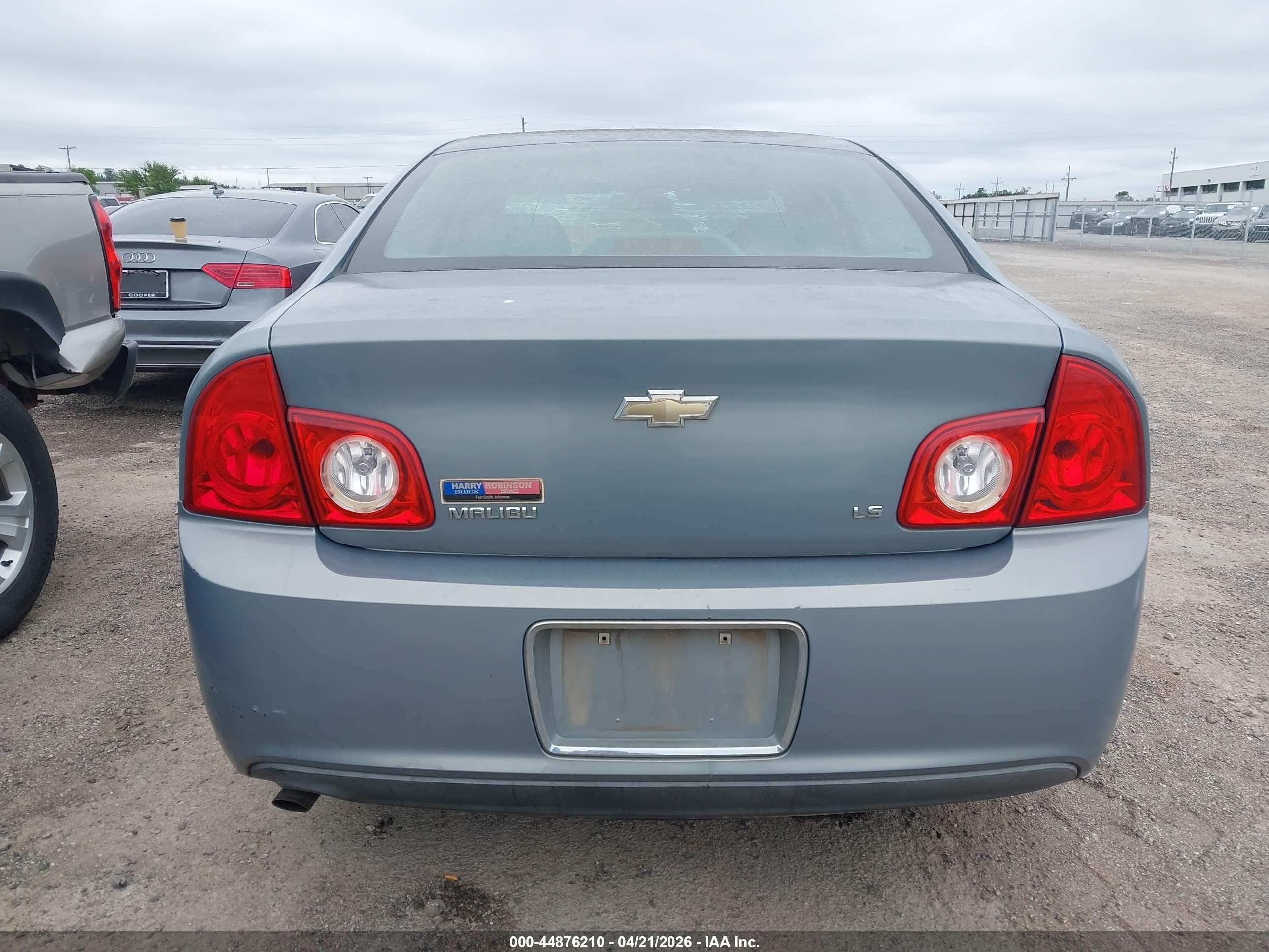 2009 Chevrolet Malibu Ls Gray vin: 1G1ZG57B69F165321