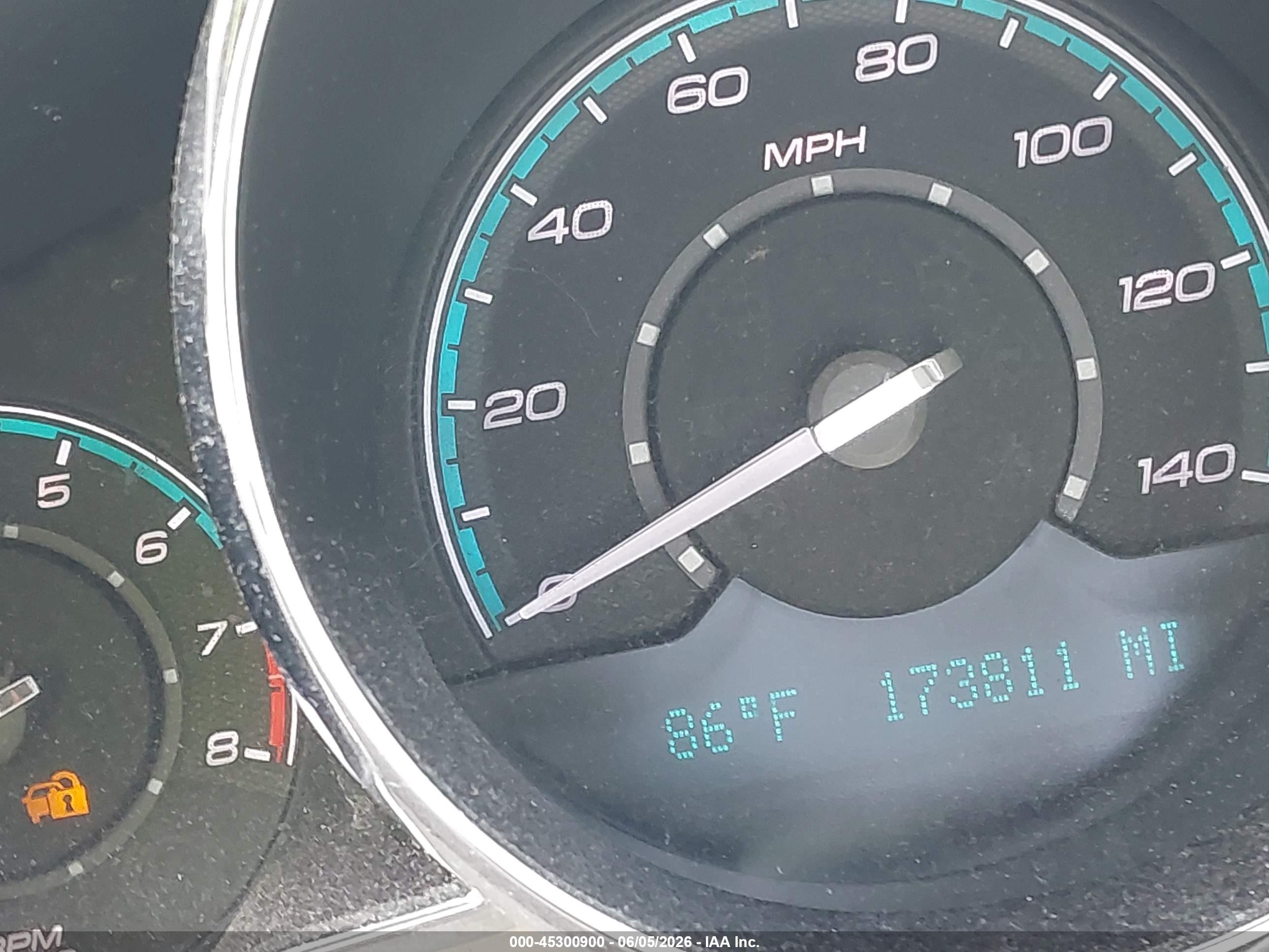 2009 Chevrolet Malibu Ls White vin: 1G1ZG57B69F214534