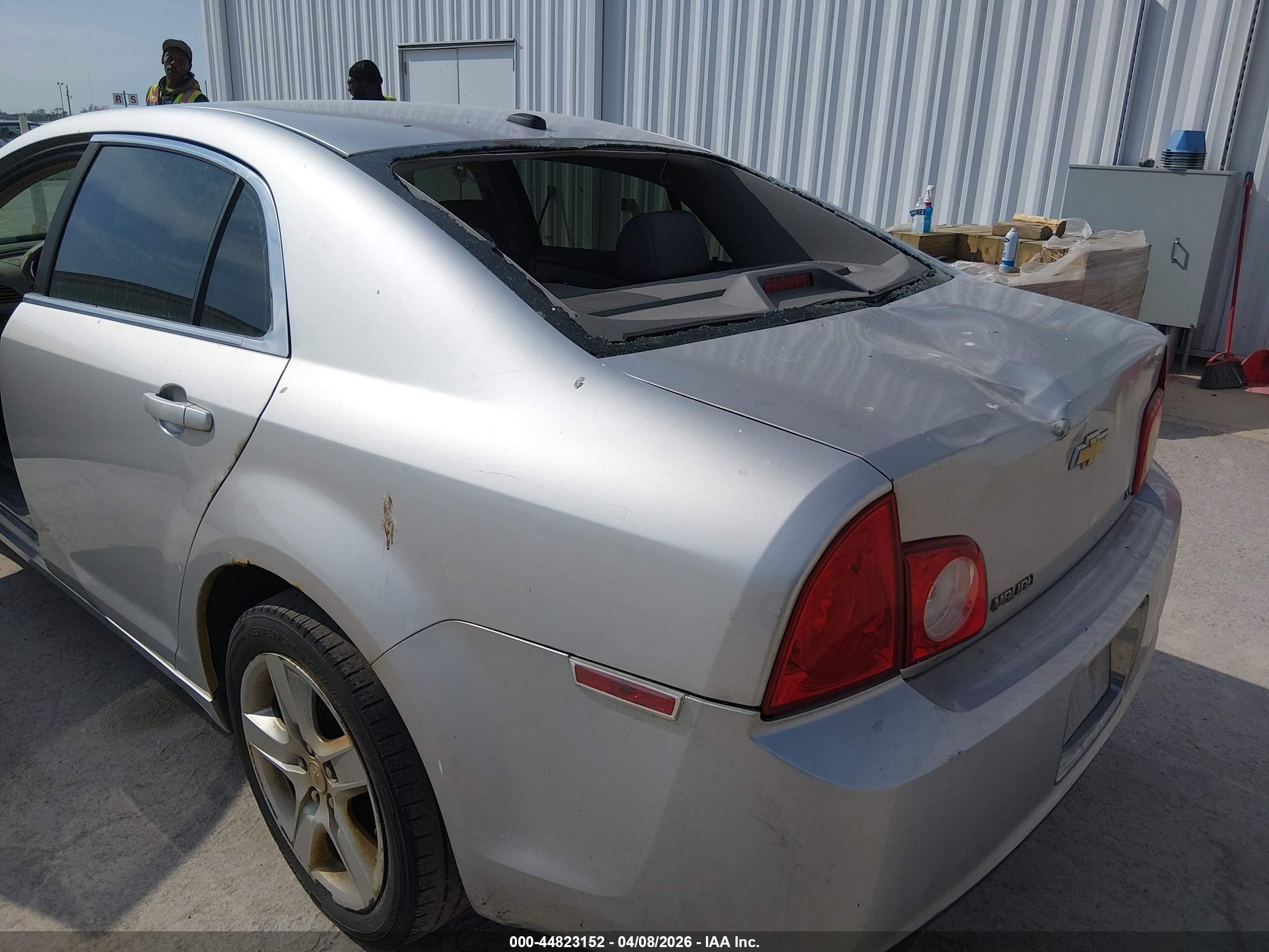 2009 Chevrolet Malibu Ls Silver vin: 1G1ZG57B794201416