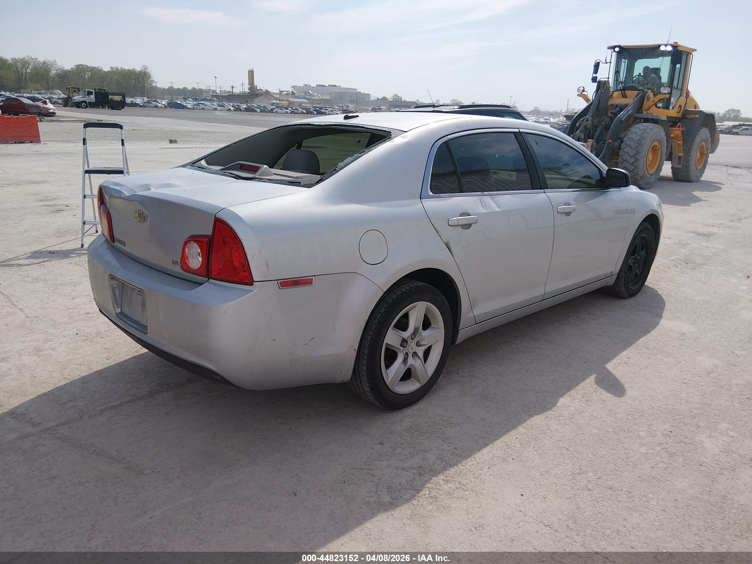 2009 Chevrolet Malibu Ls Silver vin: 1G1ZG57B794201416