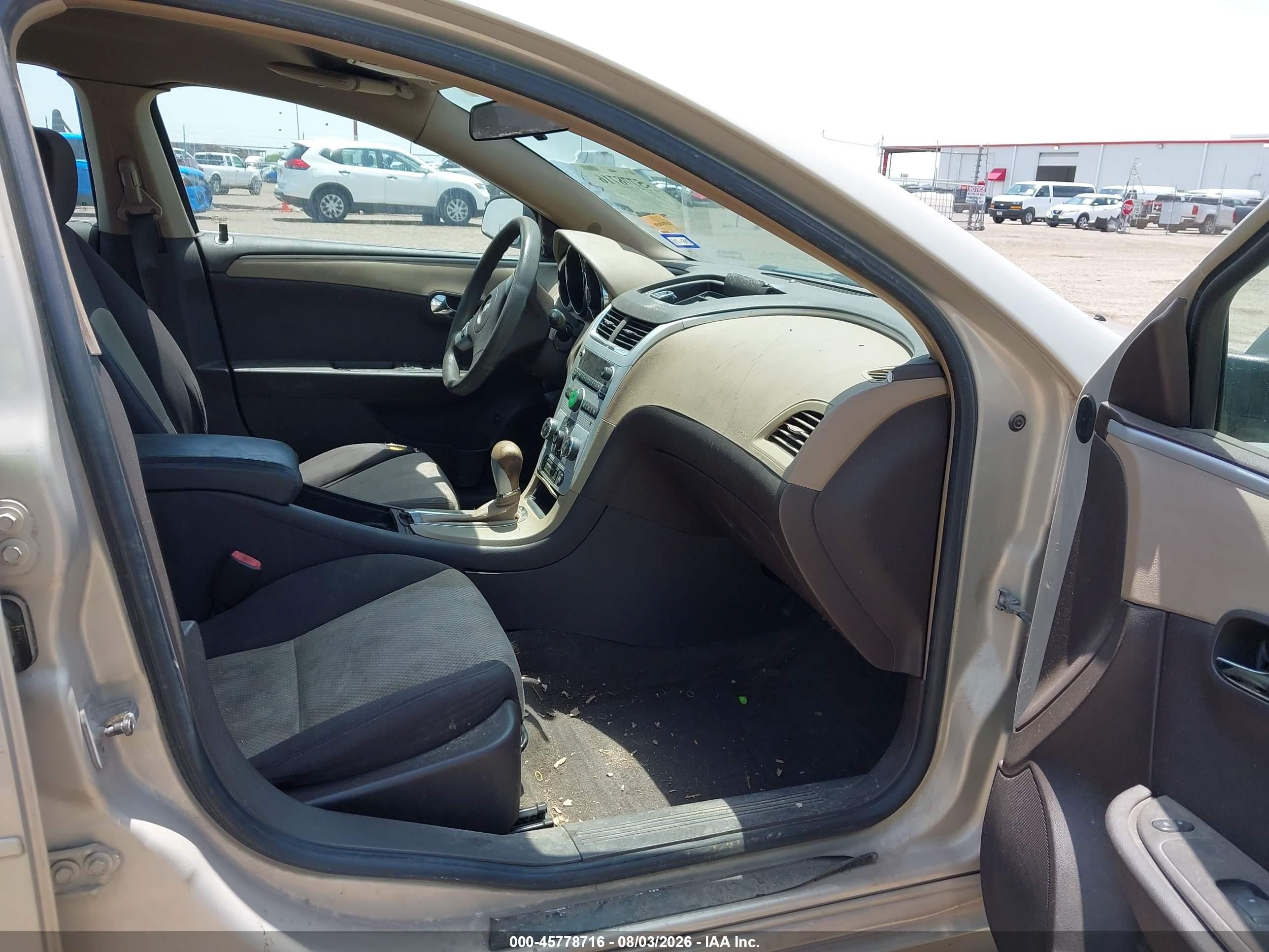 2009 Chevrolet Malibu Ls Gold vin: 1G1ZG57B79F152058