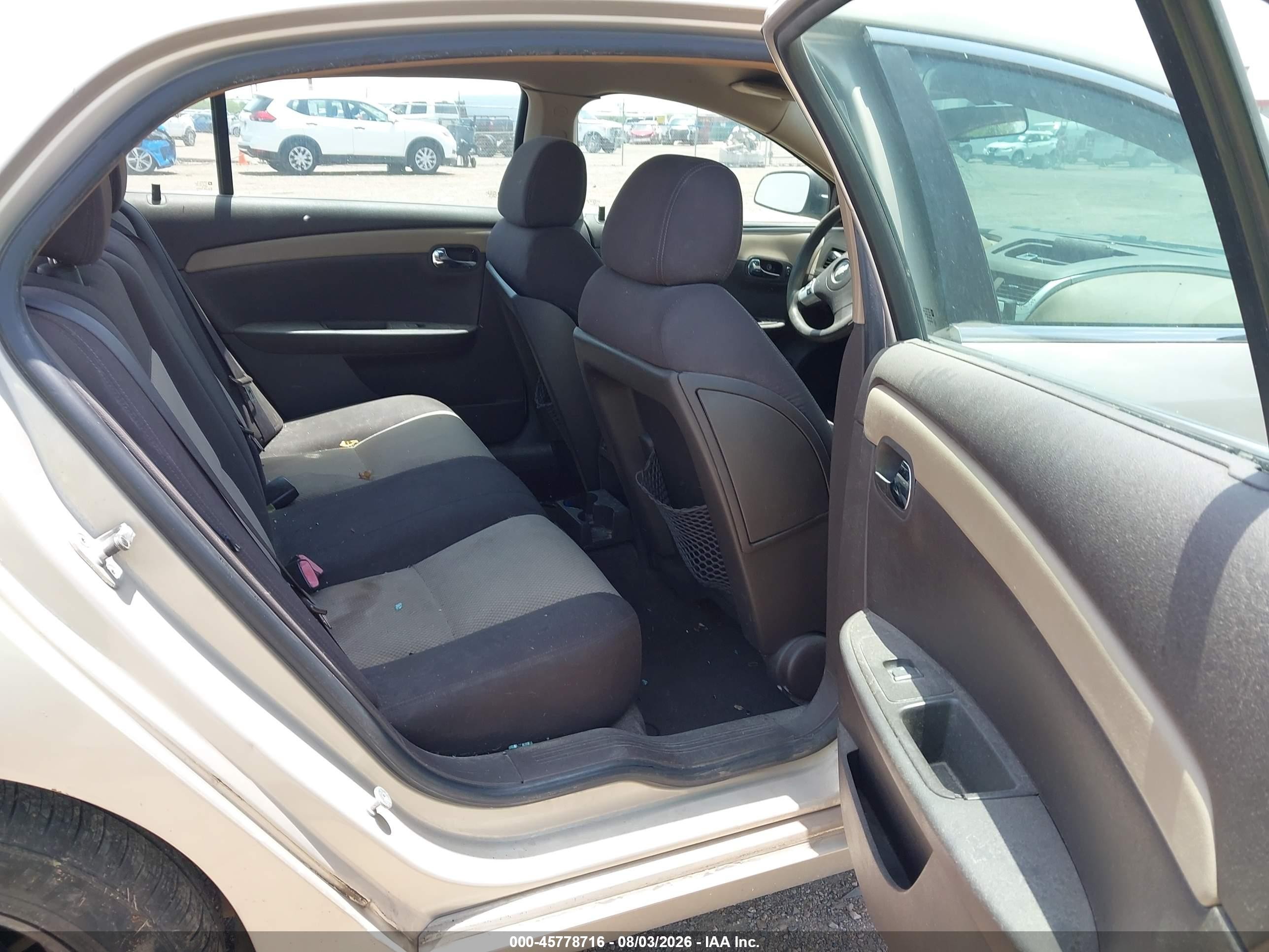 2009 Chevrolet Malibu Ls Gold vin: 1G1ZG57B79F152058