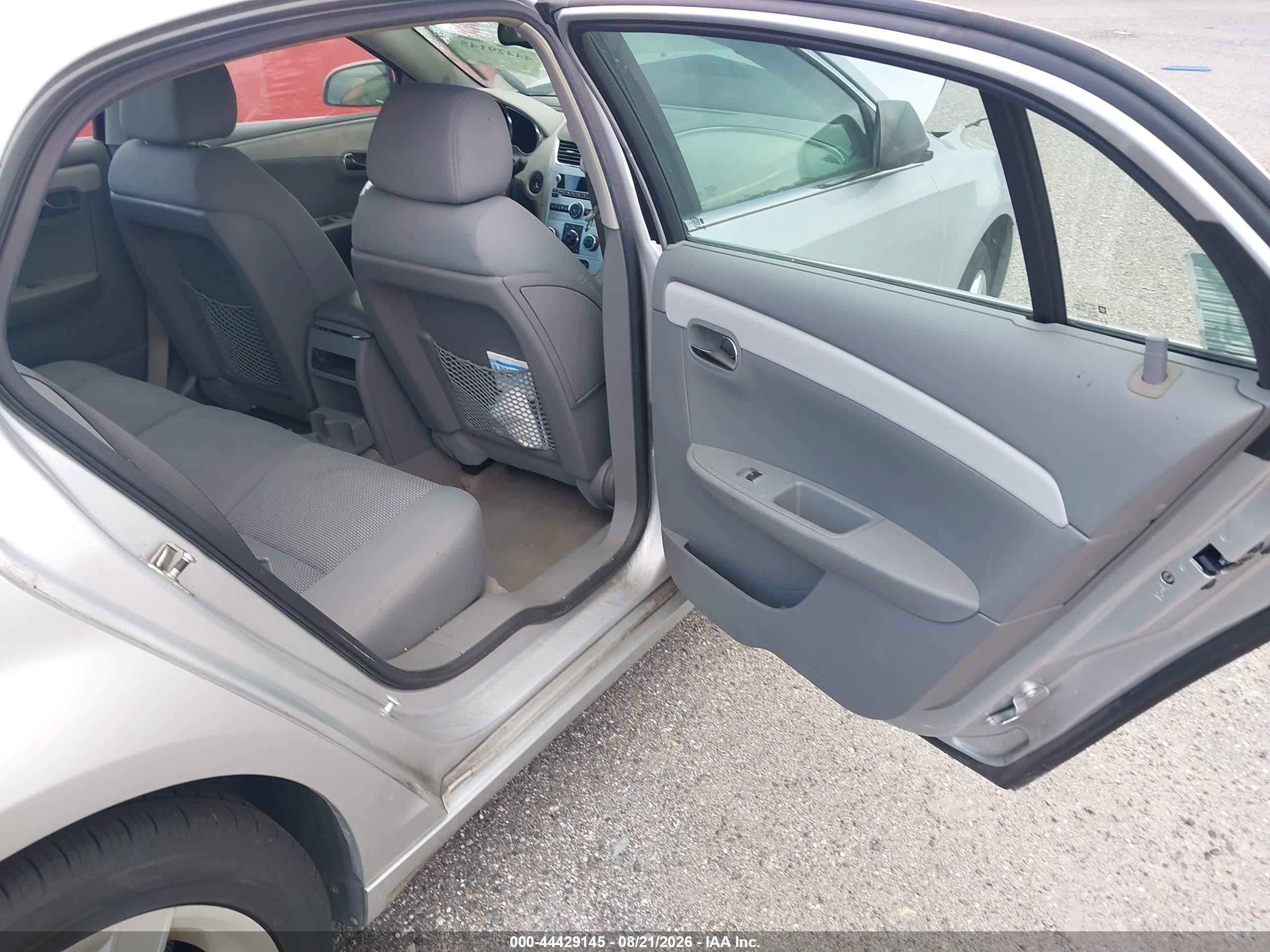 2009 Chevrolet Malibu Ls Серебряный vin: 1G1ZG57B79F239555