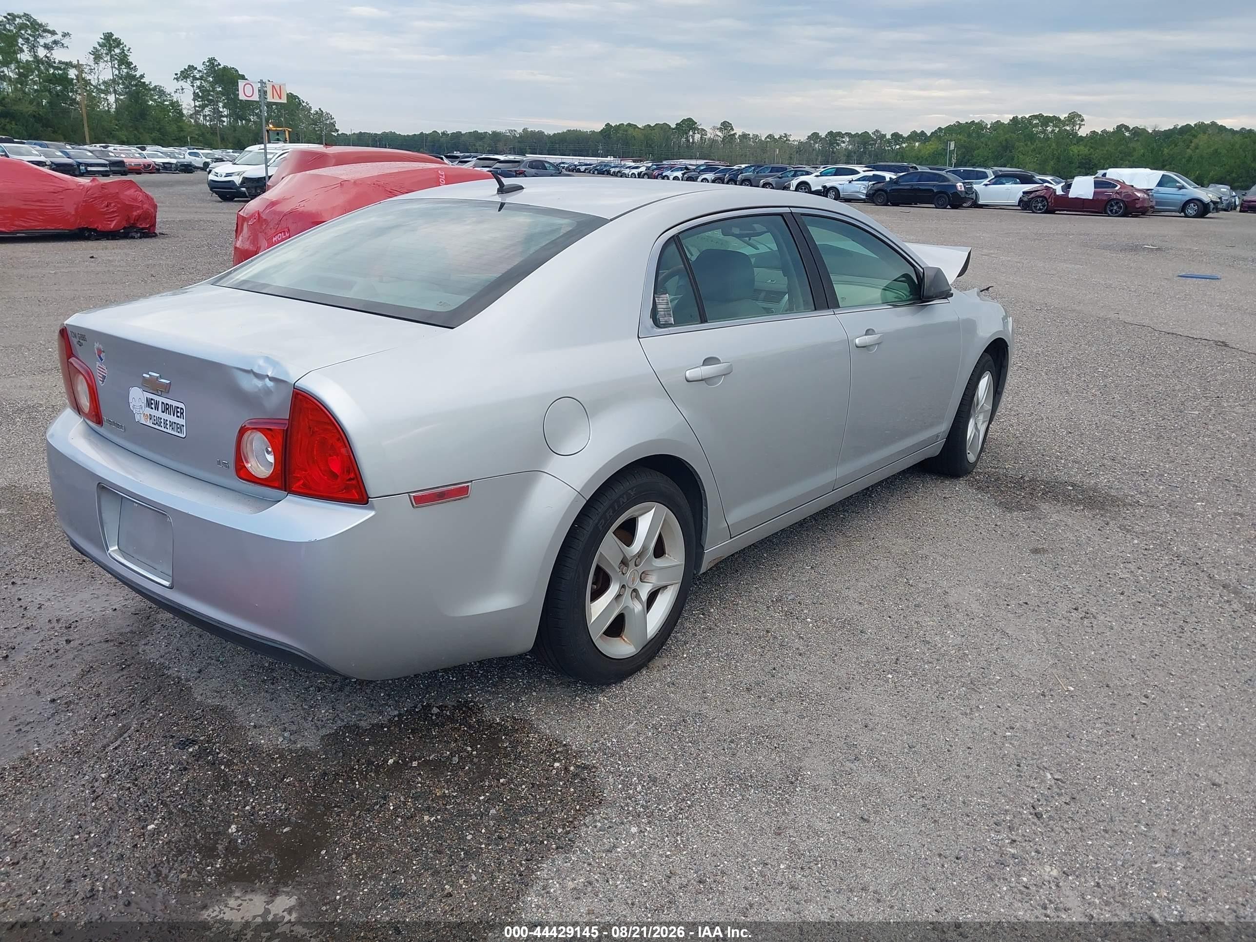 2009 Chevrolet Malibu Ls Серебряный vin: 1G1ZG57B79F239555