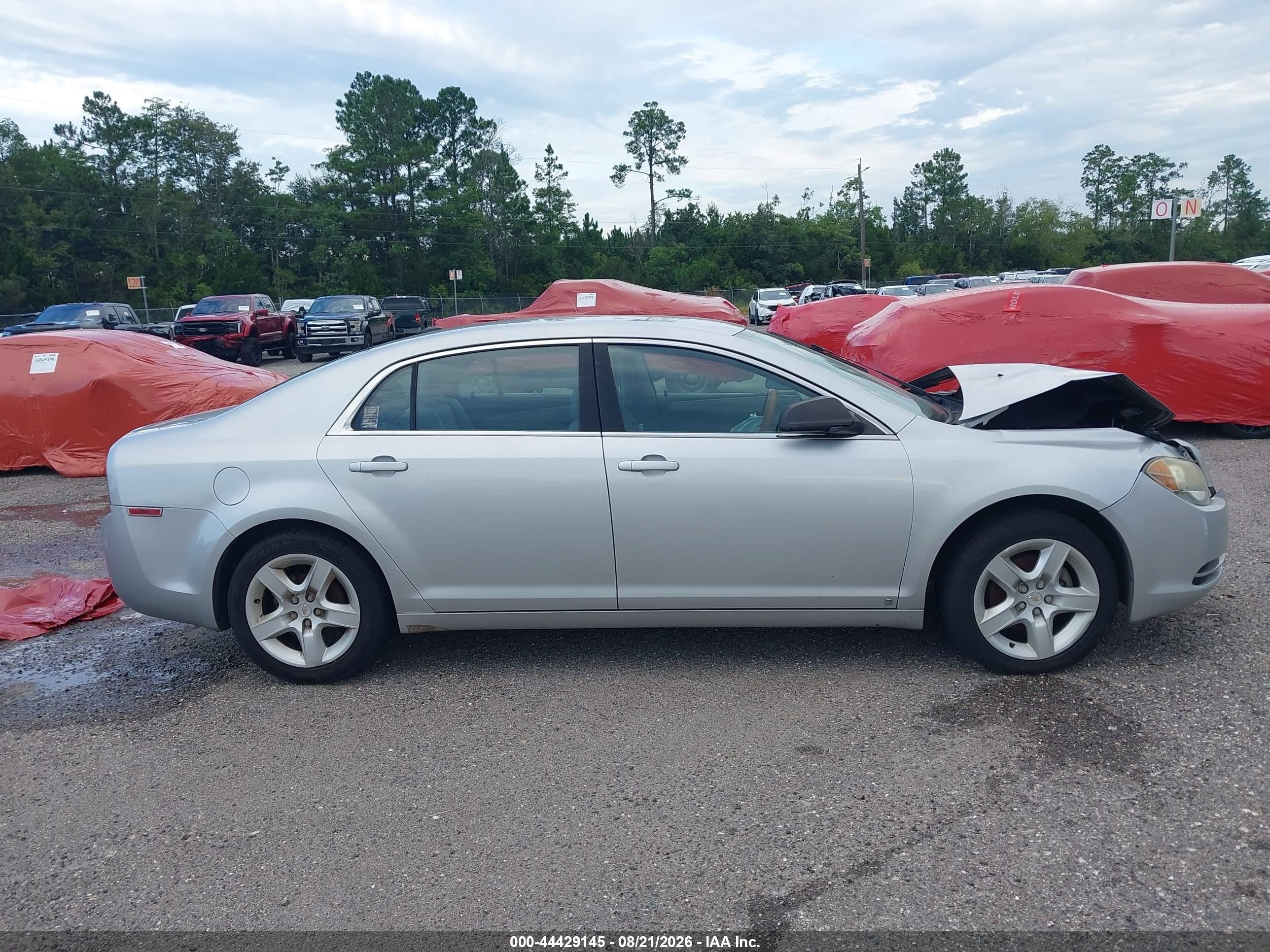 2009 Chevrolet Malibu Ls Серебряный vin: 1G1ZG57B79F239555