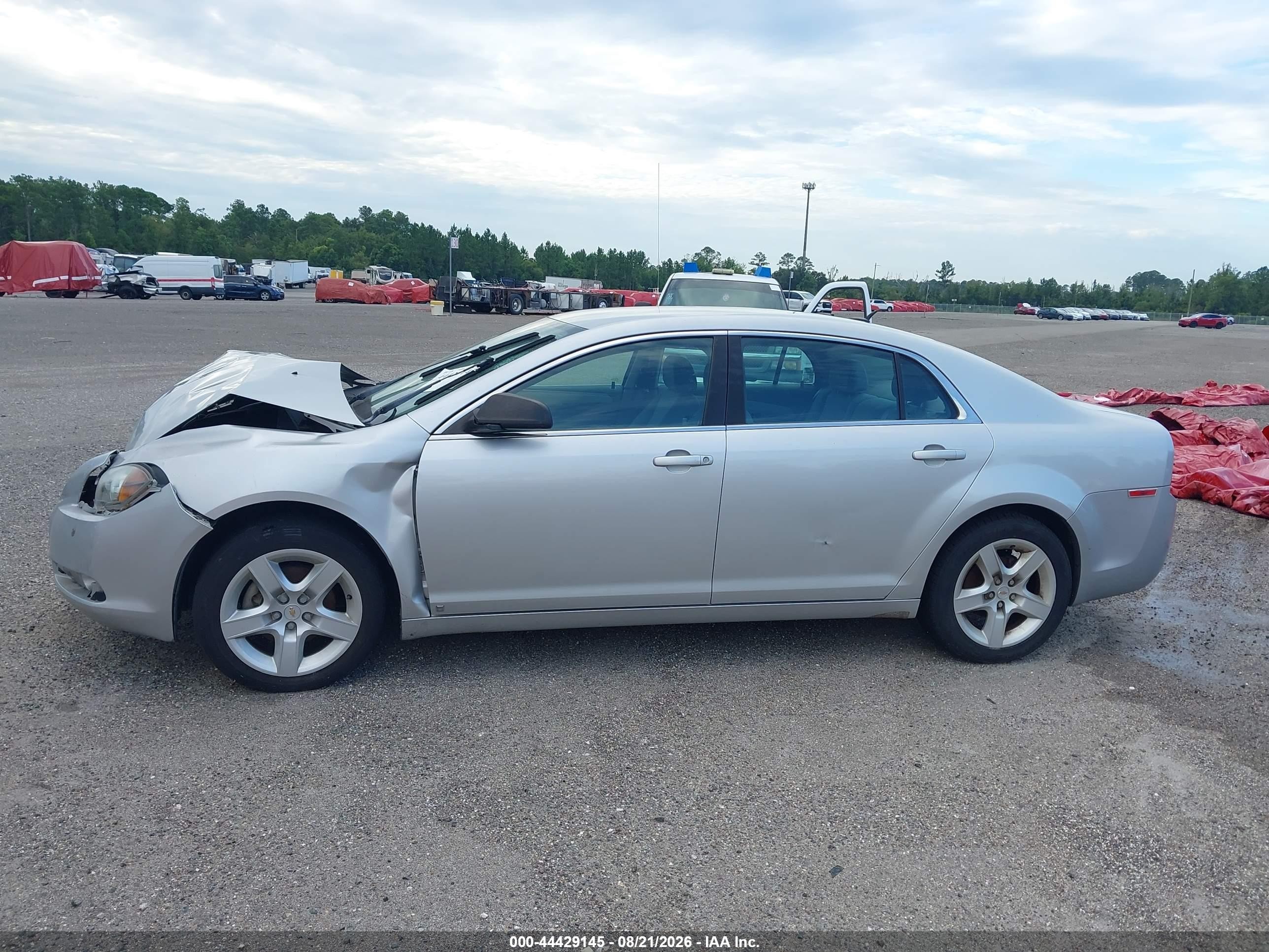 2009 Chevrolet Malibu Ls Серебряный vin: 1G1ZG57B79F239555