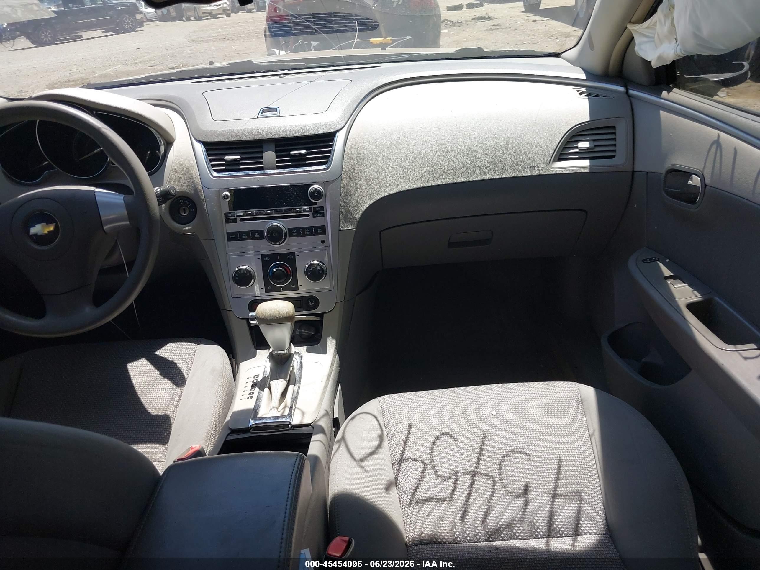 2008 Chevrolet Malibu Ls W/1ls Золотой vin: 1G1ZG57B98F275424