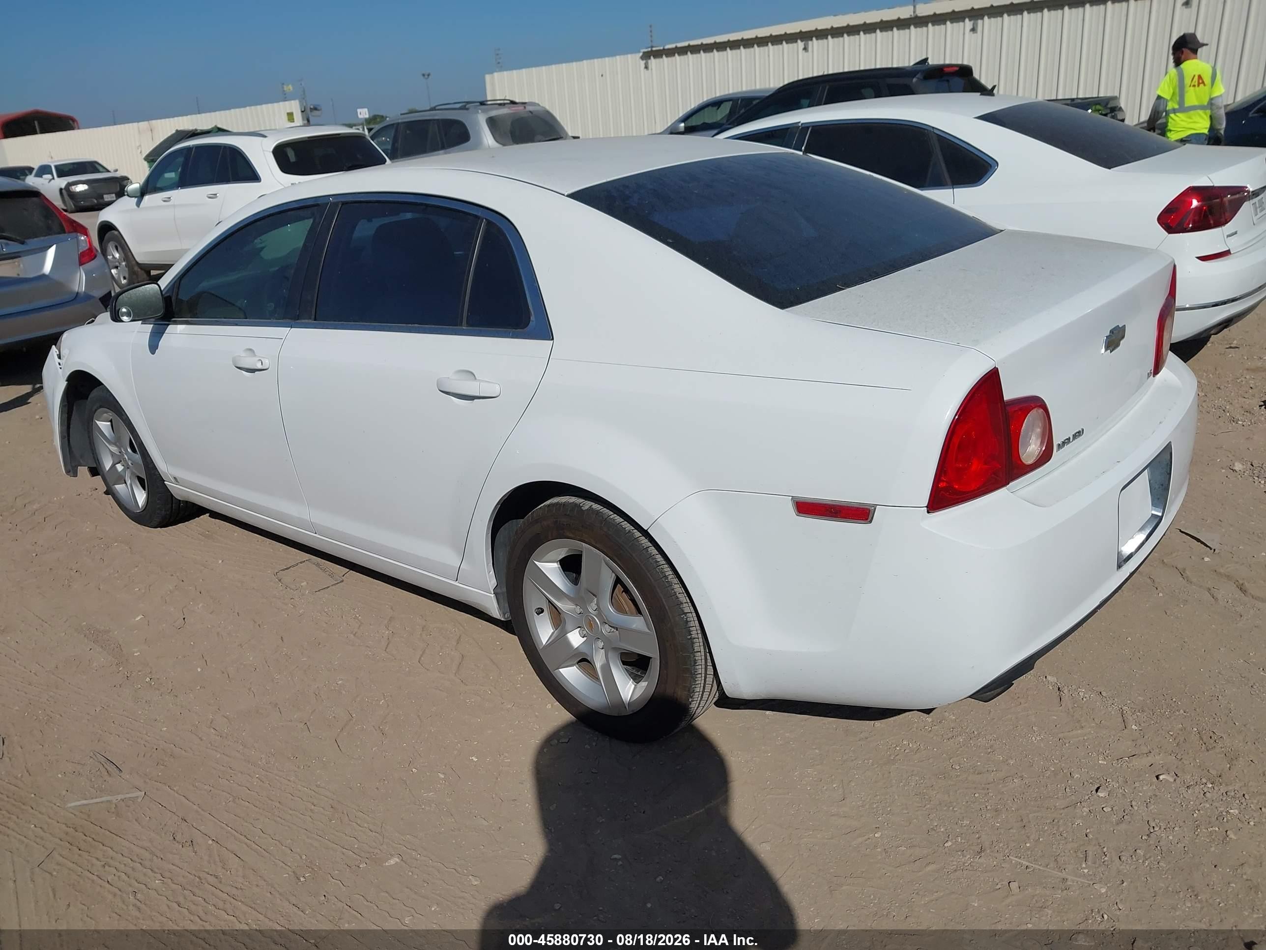 2009 Chevrolet Malibu Ls White vin: 1G1ZG57B994101804