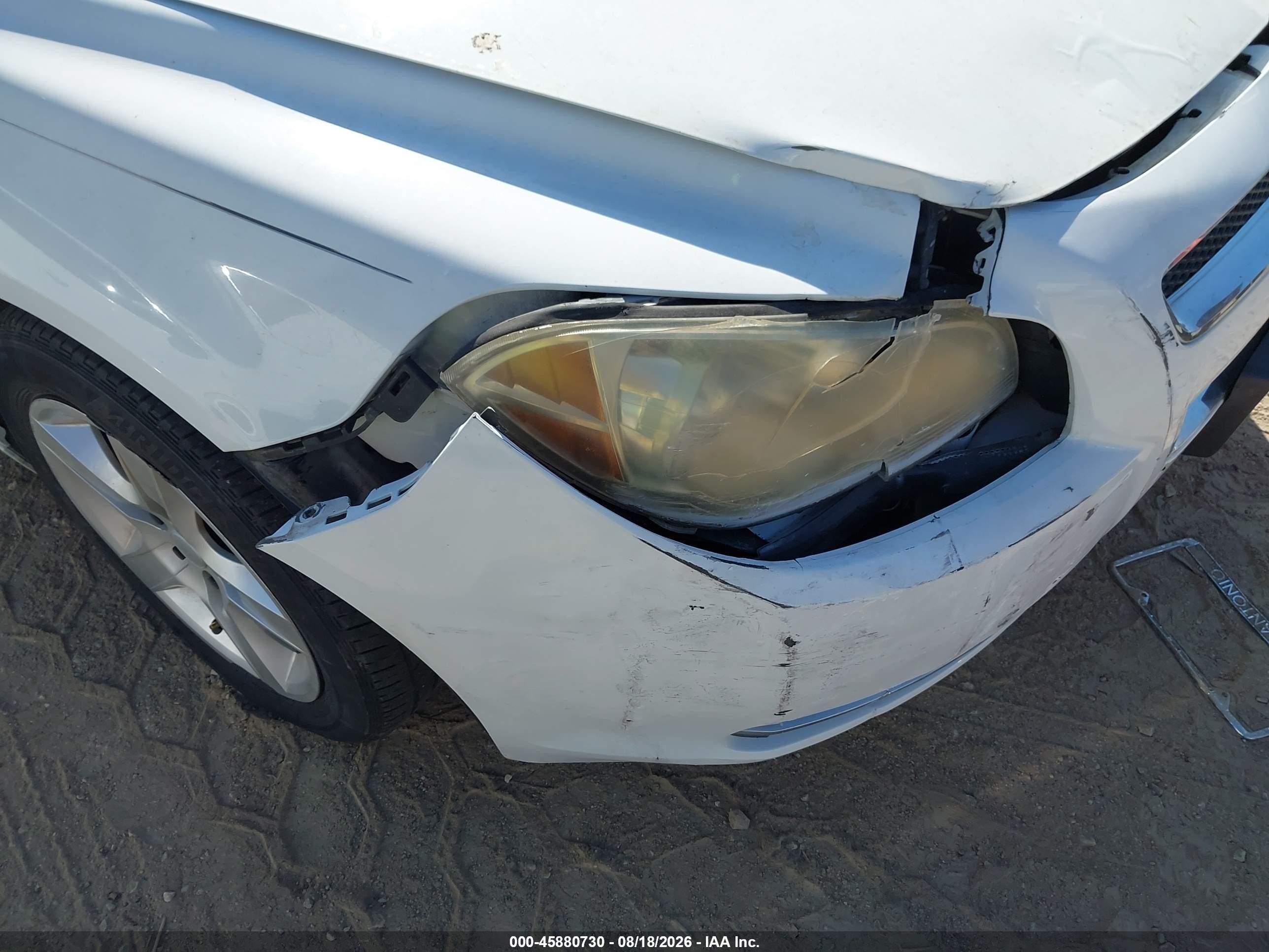 2009 Chevrolet Malibu Ls White vin: 1G1ZG57B994101804