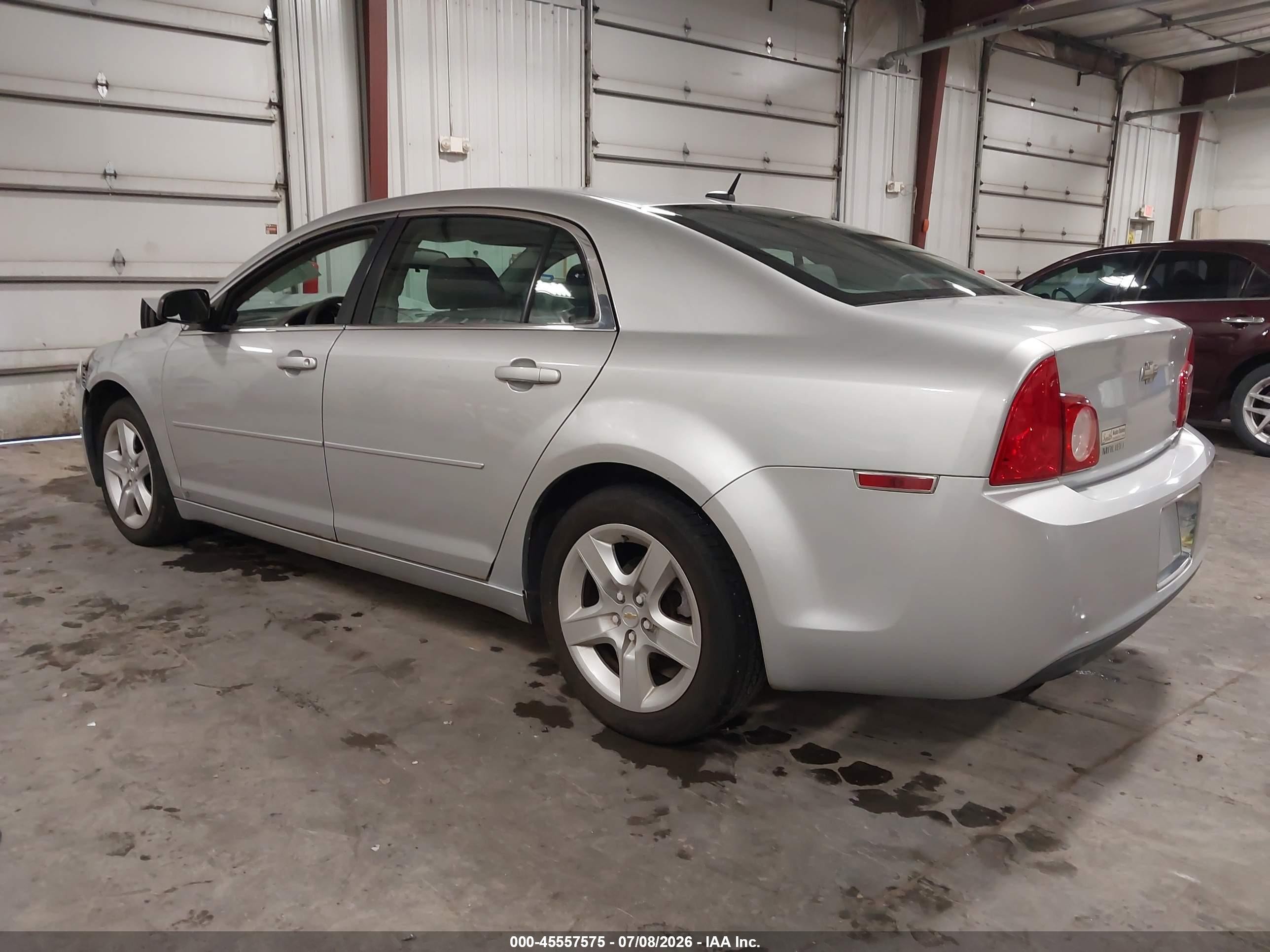 2009 Chevrolet Malibu Ls Silver vin: 1G1ZG57B99F109339