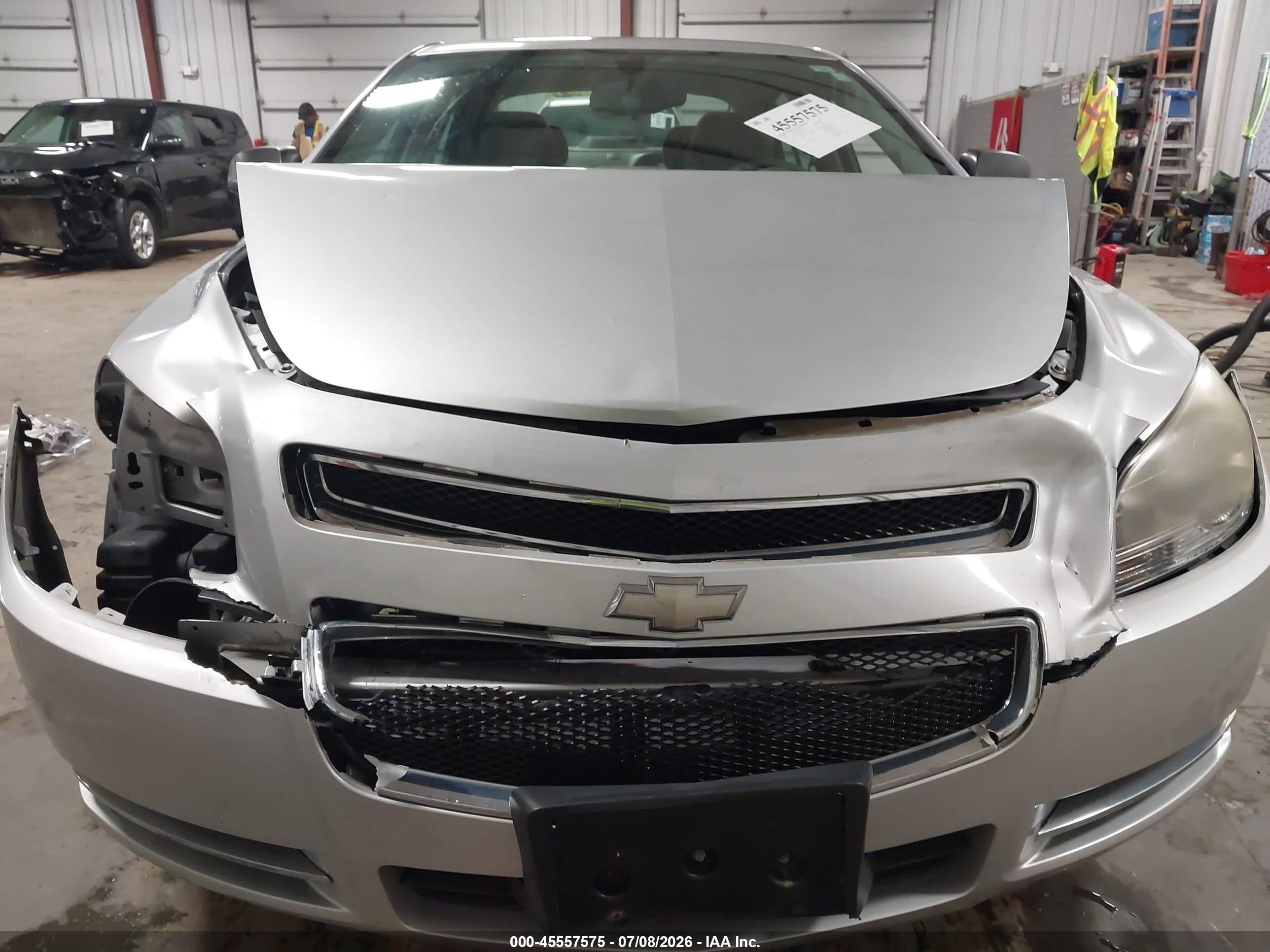 2009 Chevrolet Malibu Ls Silver vin: 1G1ZG57B99F109339