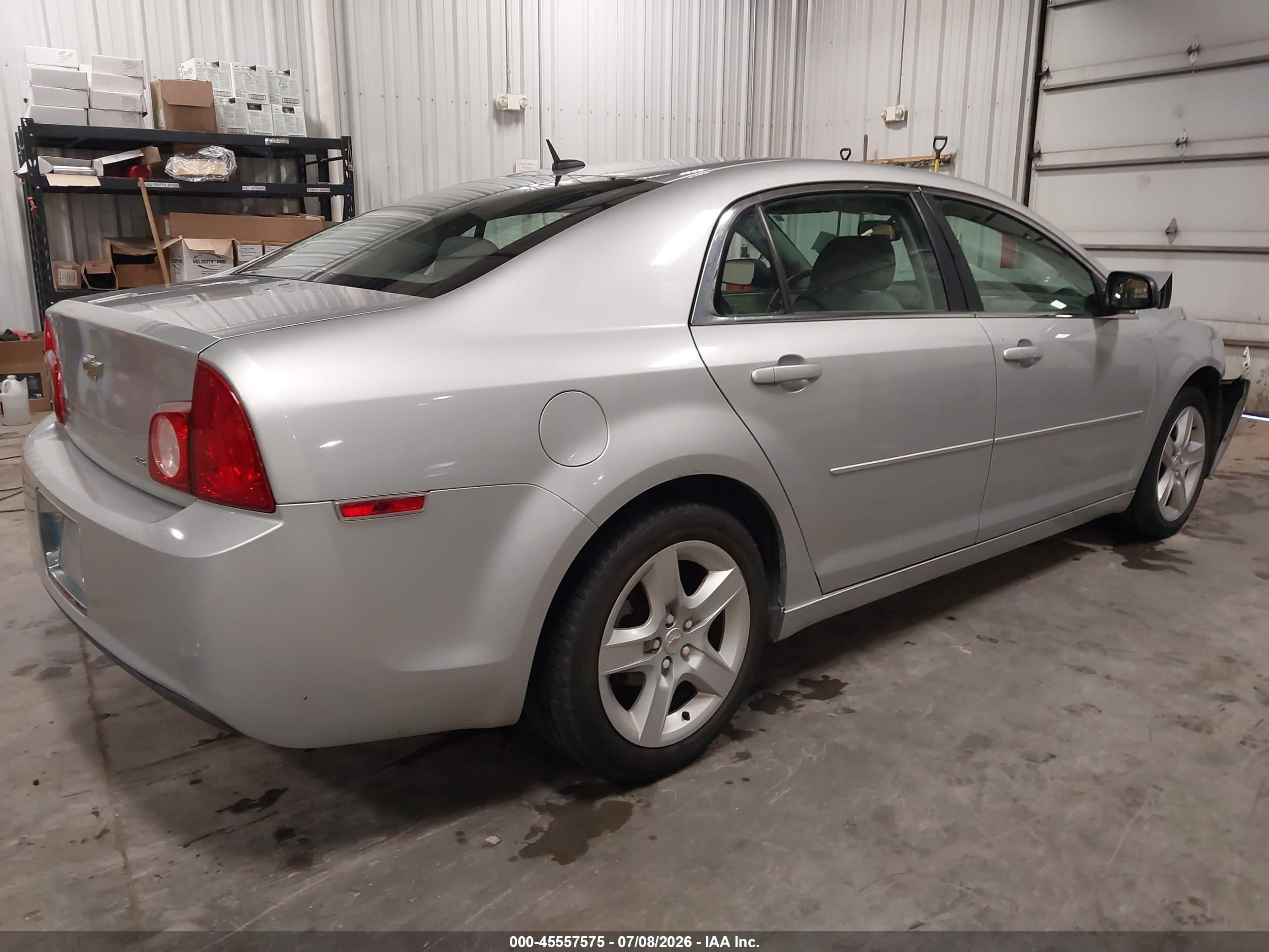 2009 Chevrolet Malibu Ls Silver vin: 1G1ZG57B99F109339