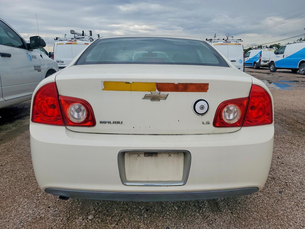 2008 Chevrolet Malibu Ls White vin: 1G1ZG57N784269059