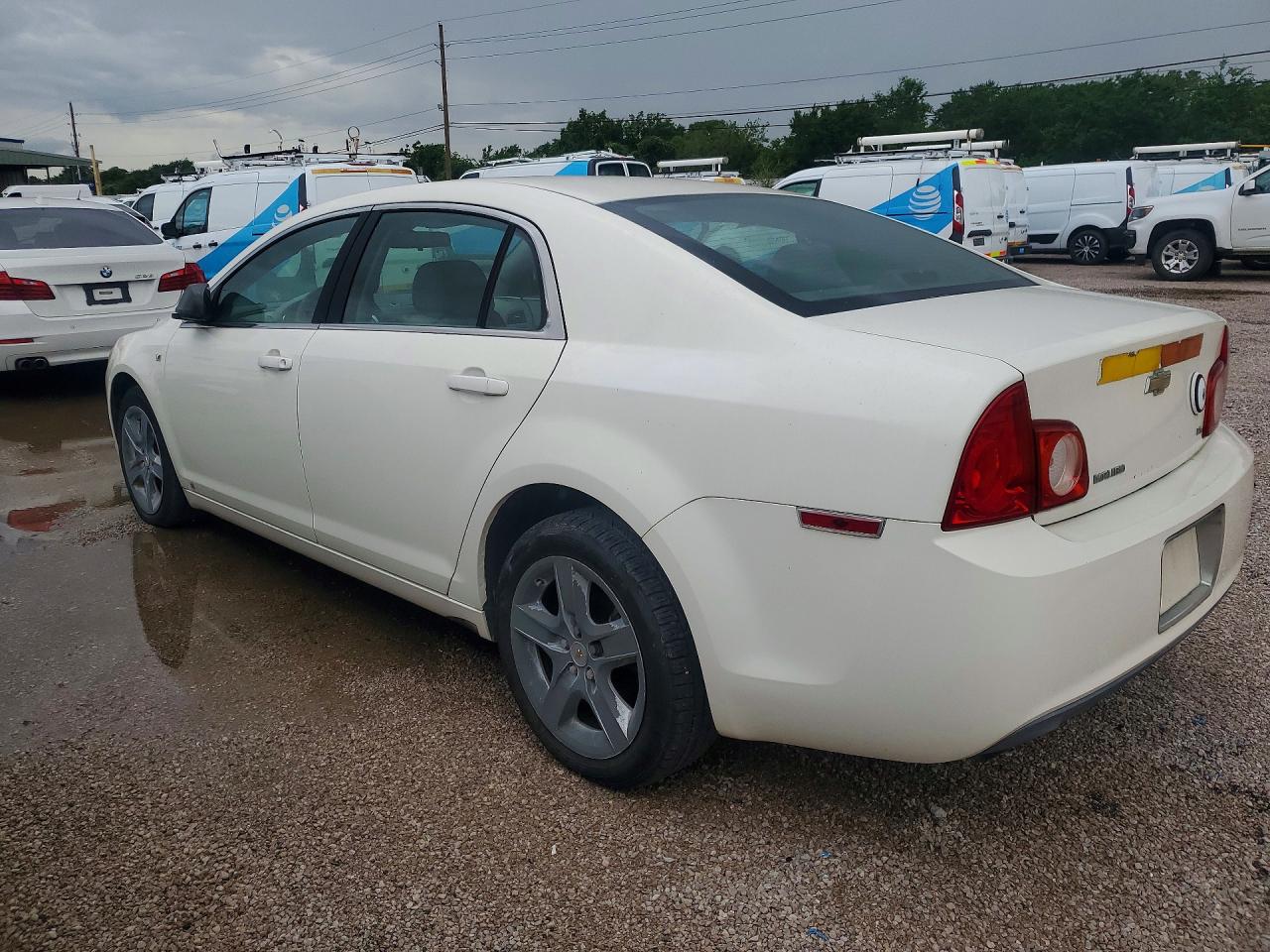 2008 Chevrolet Malibu Ls White vin: 1G1ZG57N784269059
