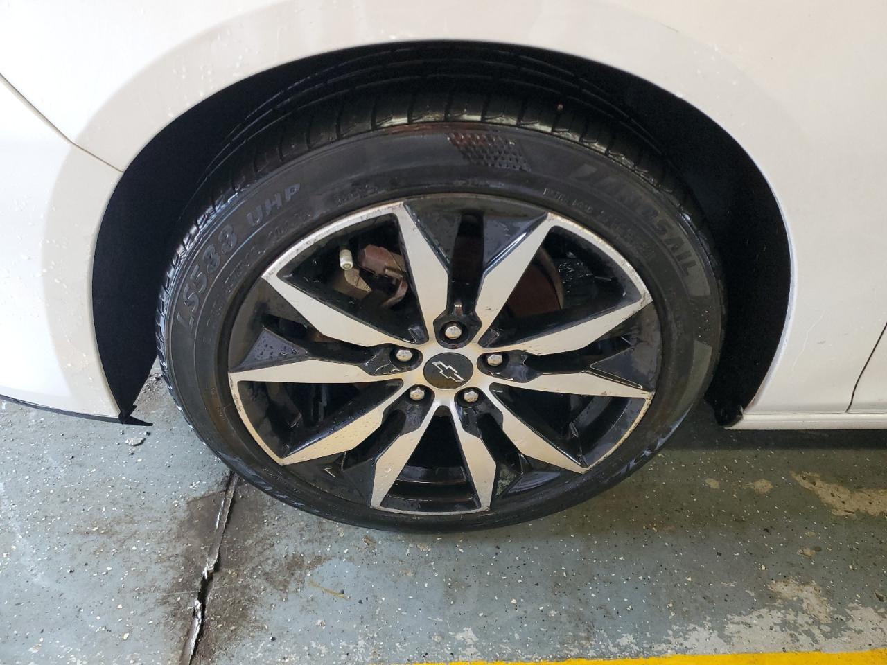 2020 Chevrolet Malibu Rs Белый vin: 1G1ZG5ST4LF051227 Damage: Left Front Wheel, Curb Rash, > 12 Inches