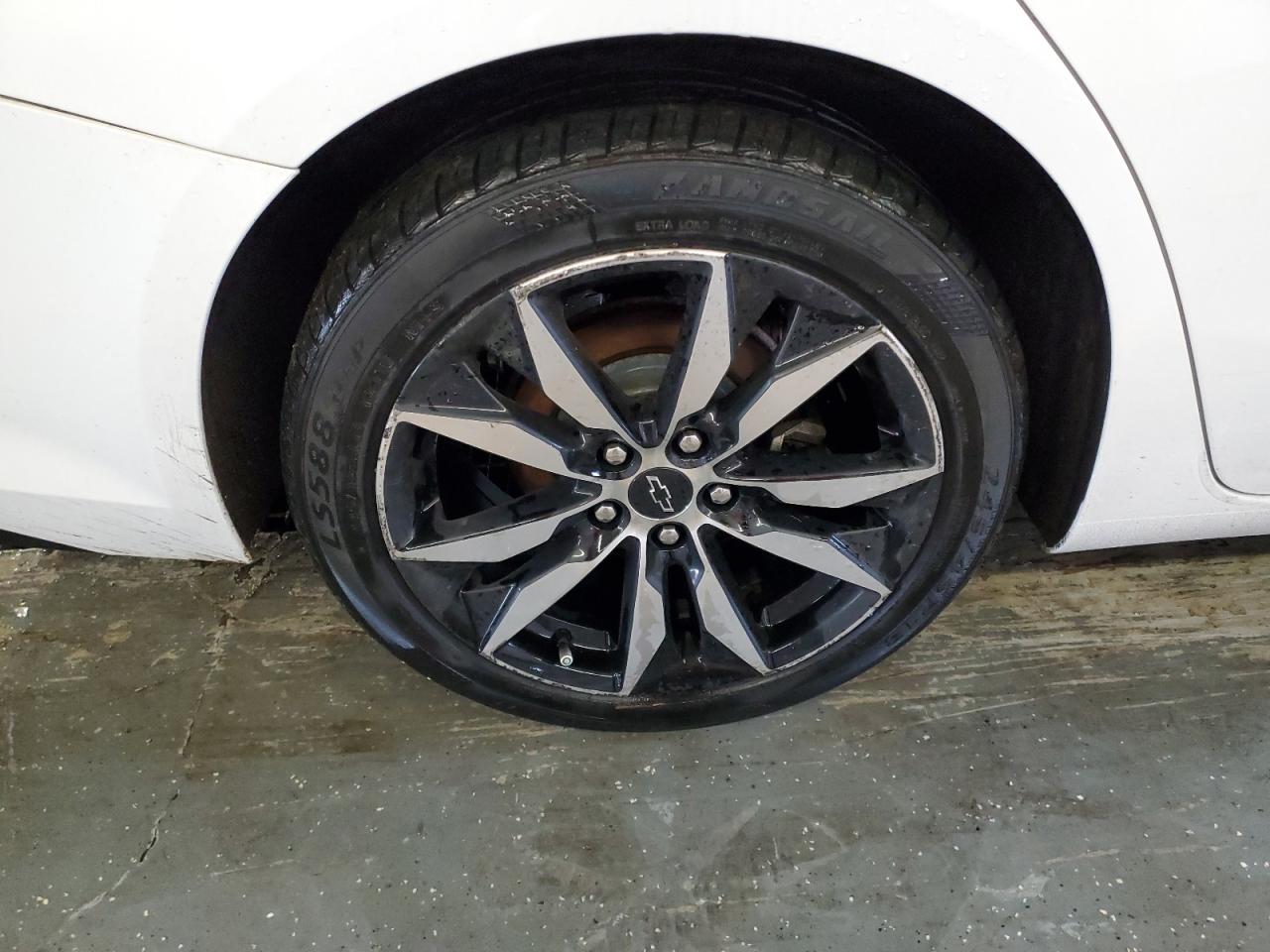 2020 Chevrolet Malibu Rs Белый vin: 1G1ZG5ST4LF051227 Damage: Right Rear Wheel, Curb Rash, > 12 Inches