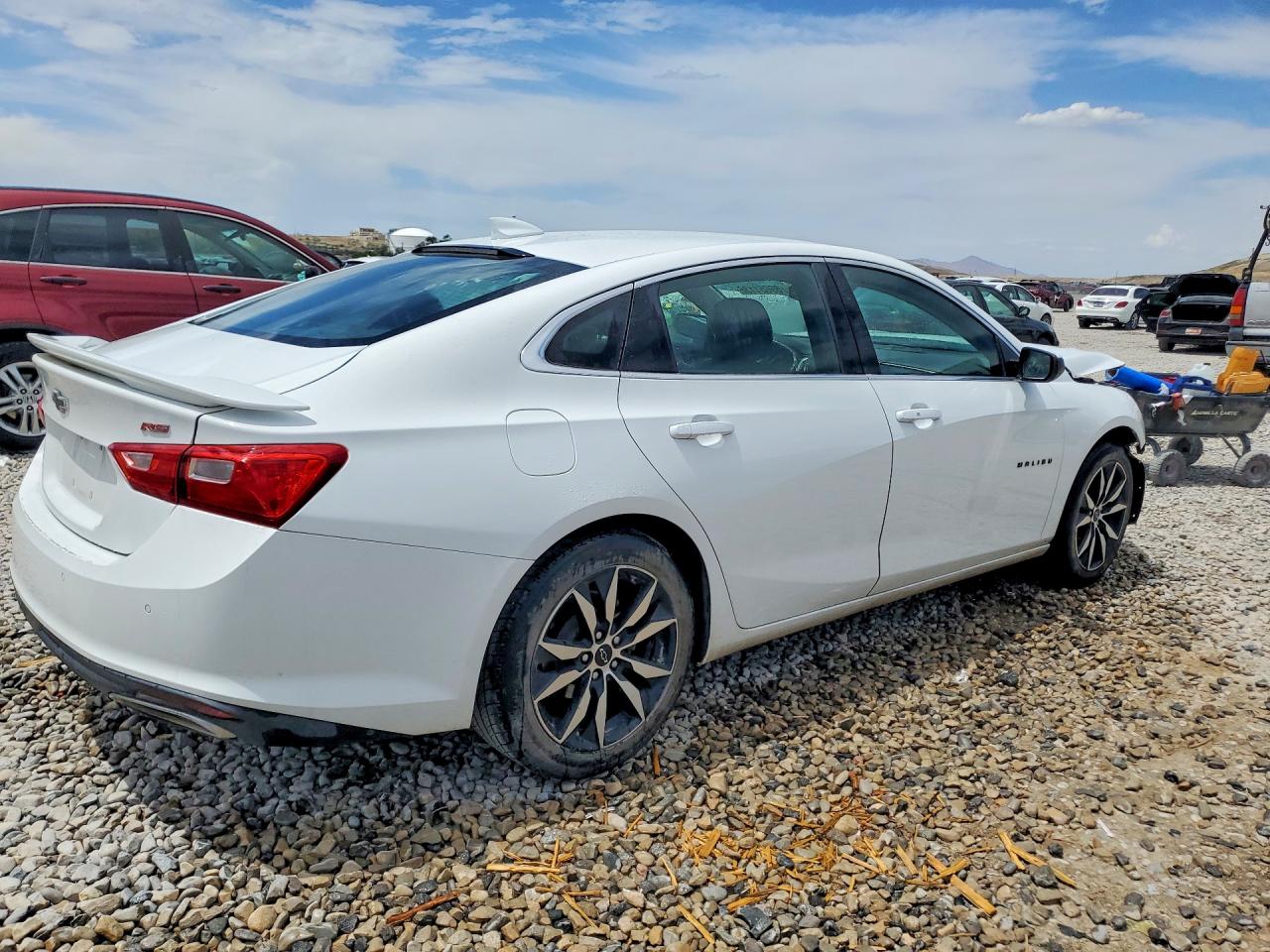 2021 Chevrolet Malibu Rs White vin: 1G1ZG5ST6MF008185
