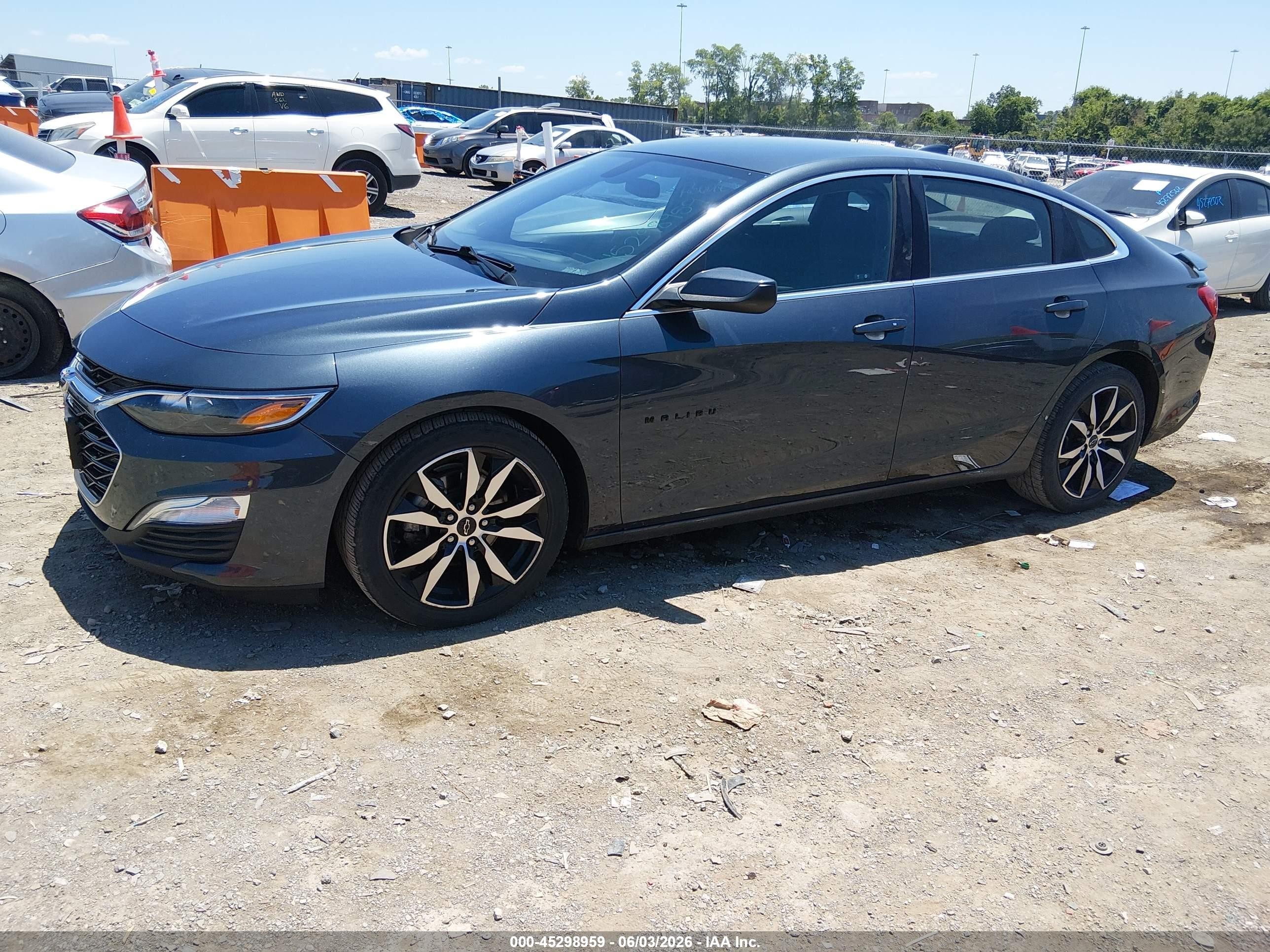 2020 Chevrolet Malibu Fwd Rs Dark Blue vin: 1G1ZG5STXLF082224