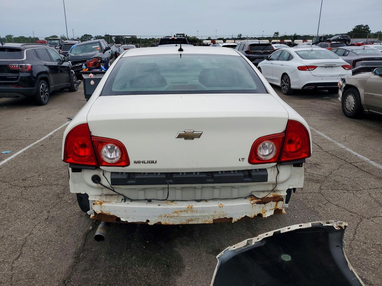 2008 Chevrolet Malibu 1lt White vin: 1G1ZH57B684299740