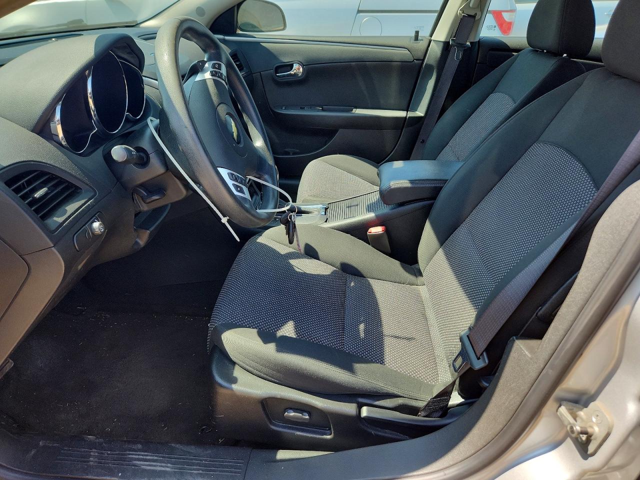 2009 Chevrolet Malibu 1lt Серебряный vin: 1G1ZH57B69F253833