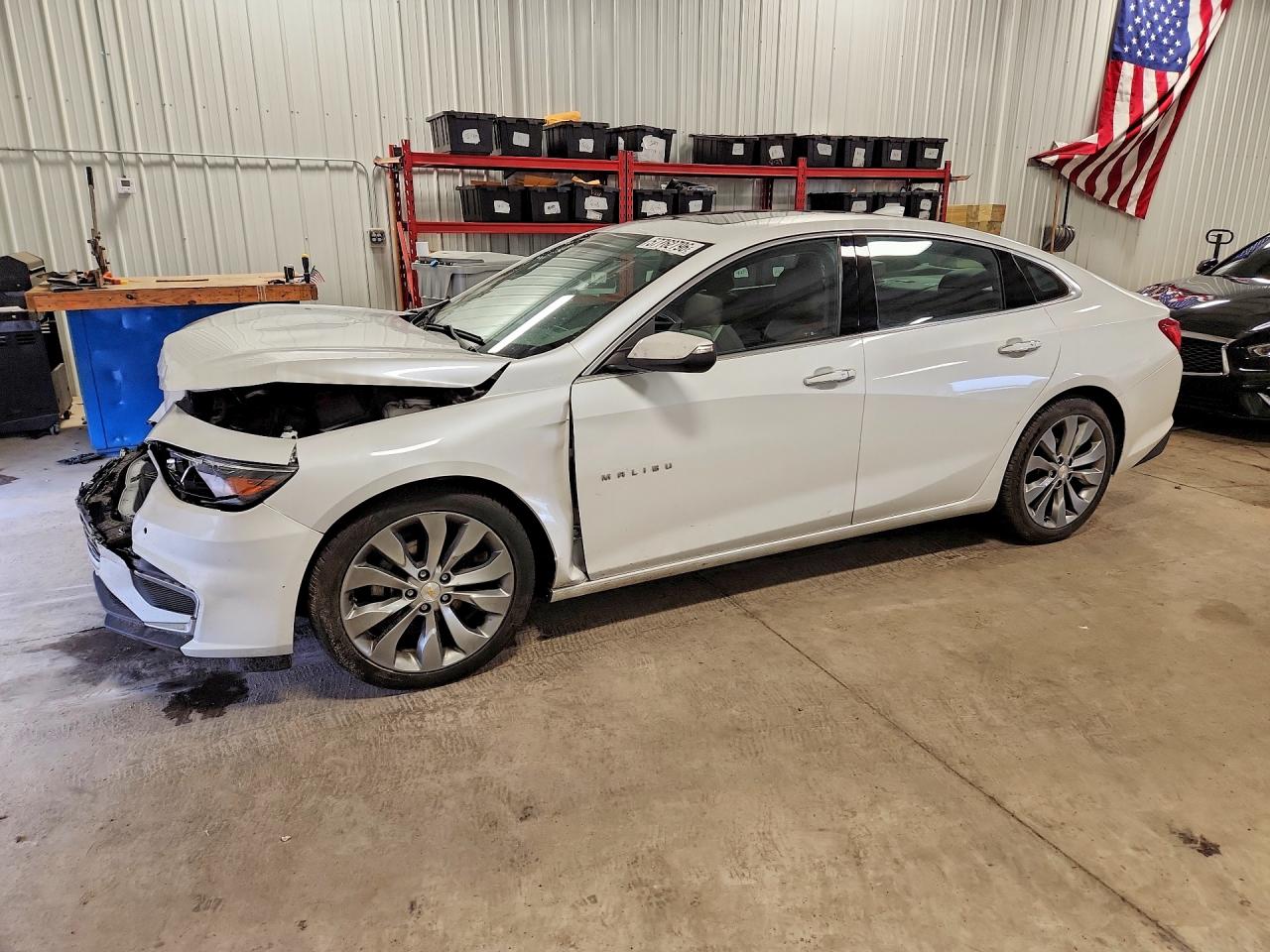 2016 Chevrolet Malibu Premier Белый vin: 1G1ZH5SX3GF357082