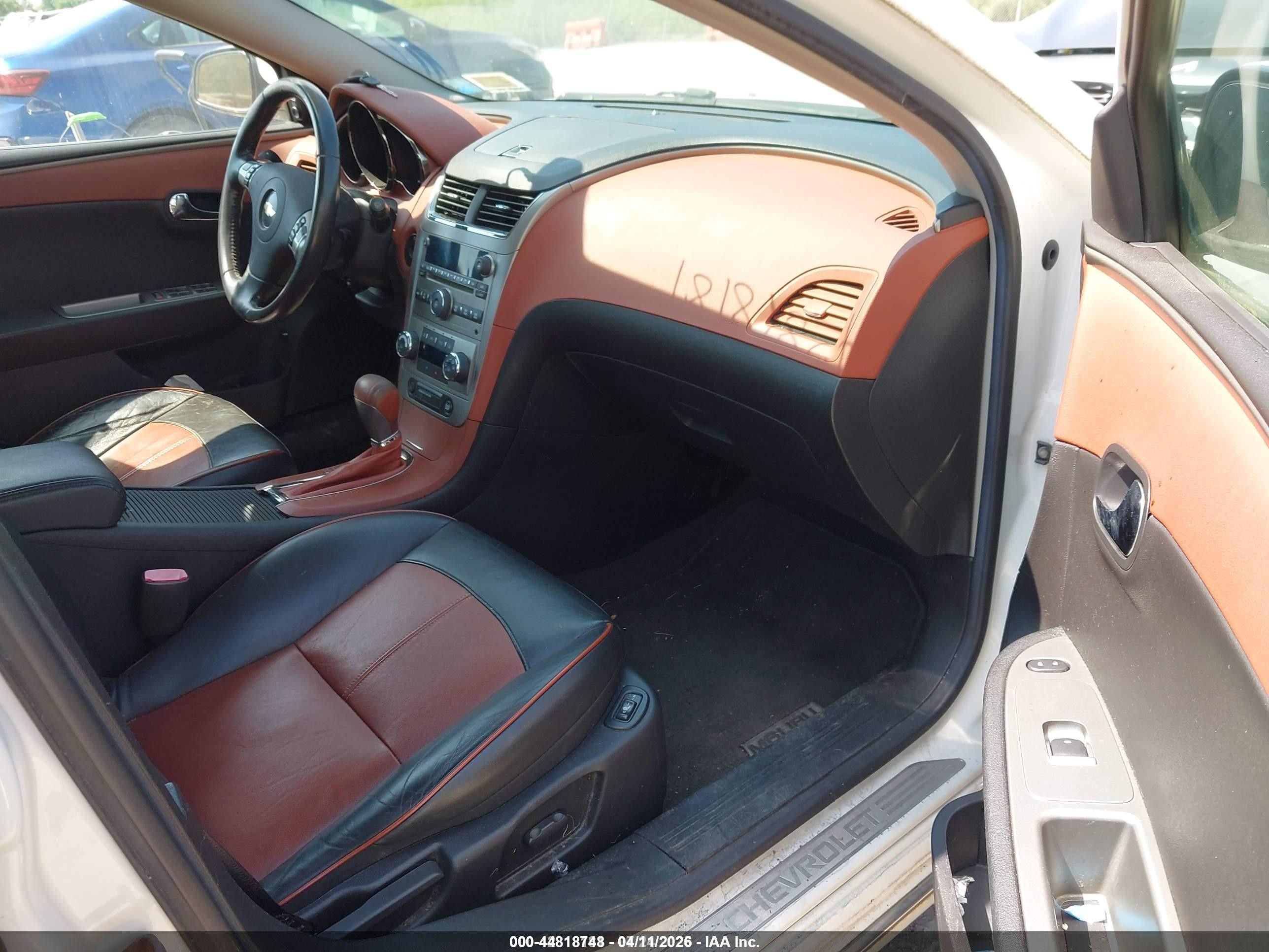 2008 Chevrolet Malibu Ltz White vin: 1G1ZK577X84237299