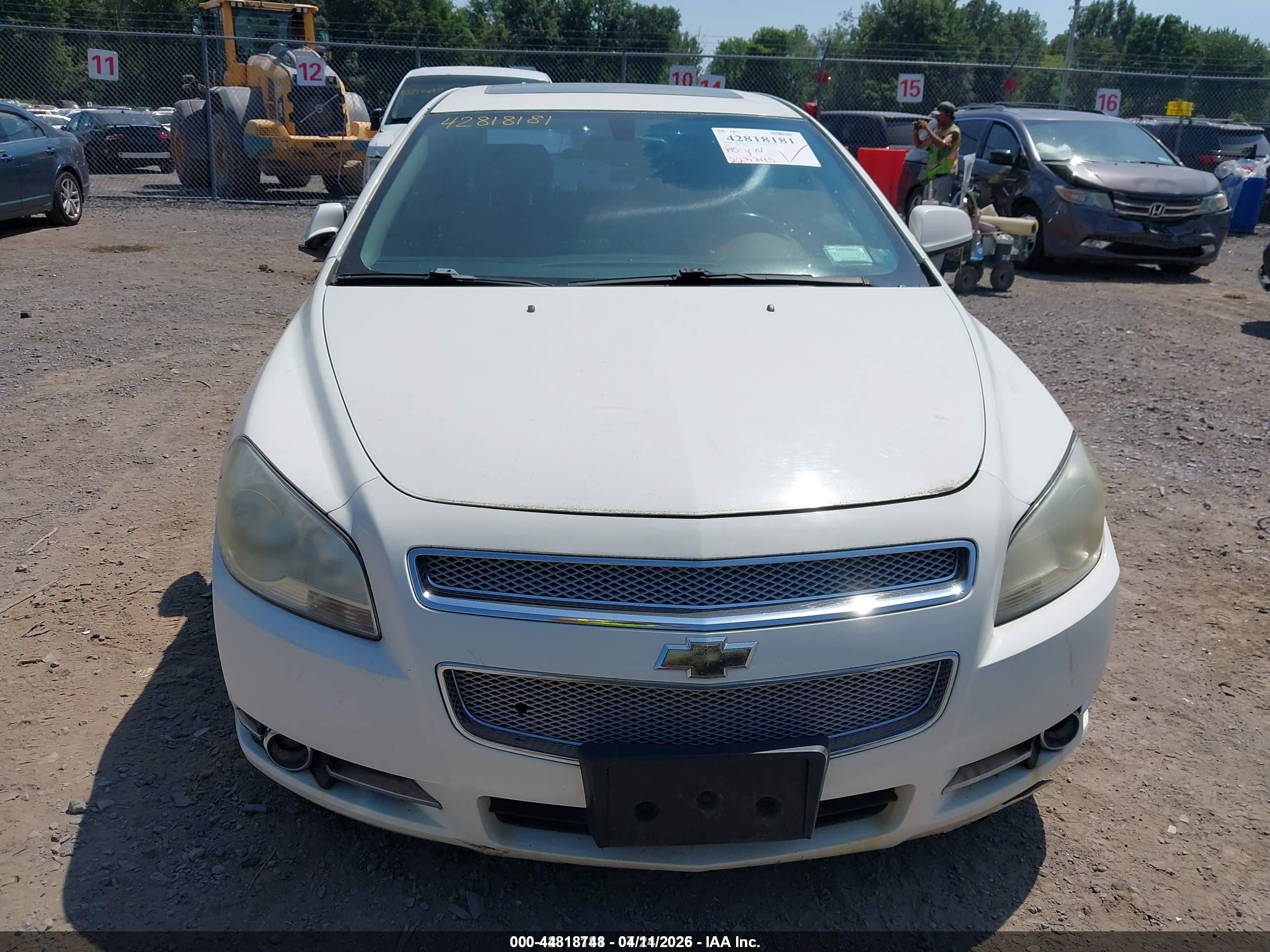 2008 Chevrolet Malibu Ltz White vin: 1G1ZK577X84237299