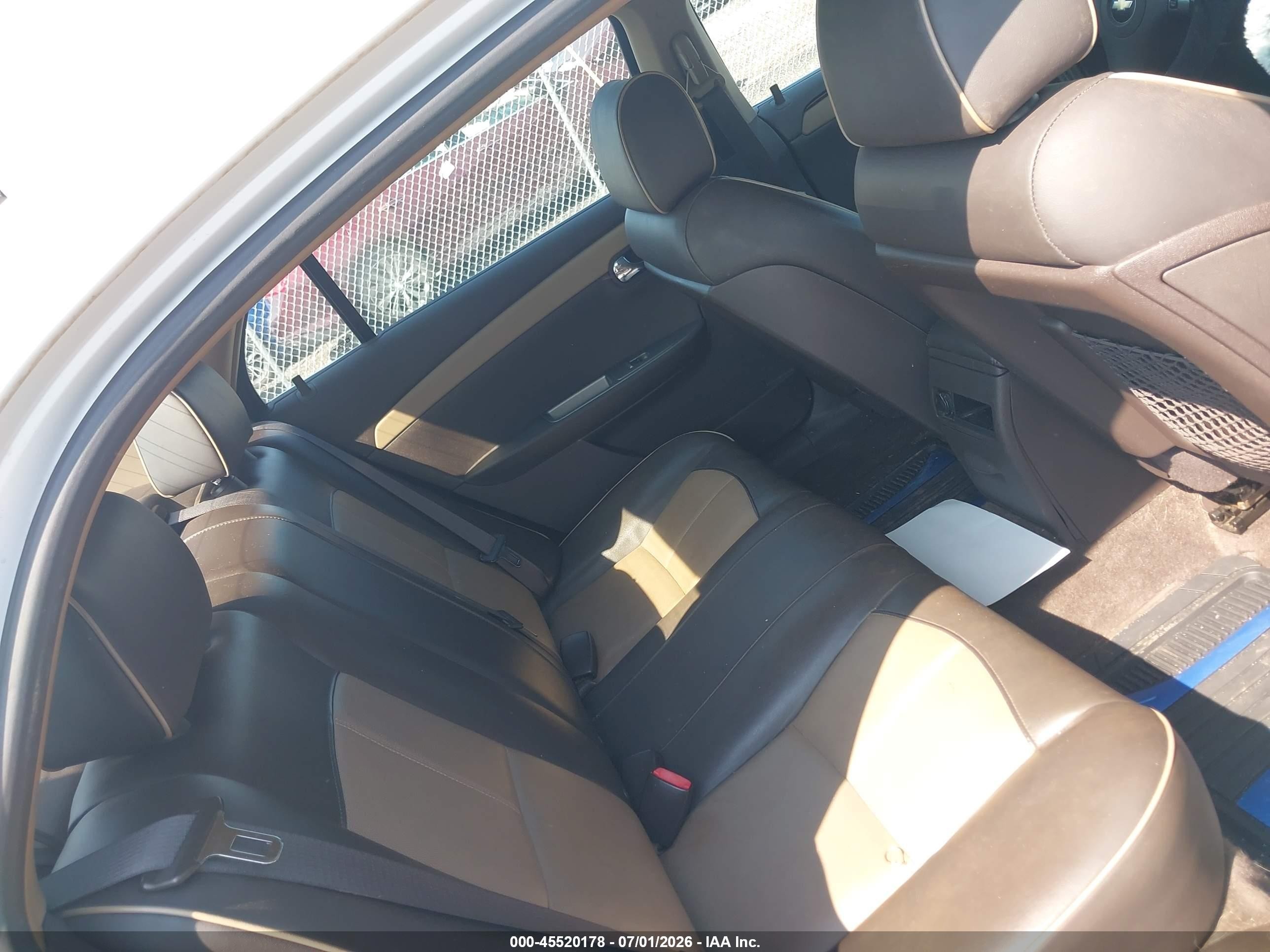2009 Chevrolet Malibu Ltz White vin: 1G1ZK57B09F208419