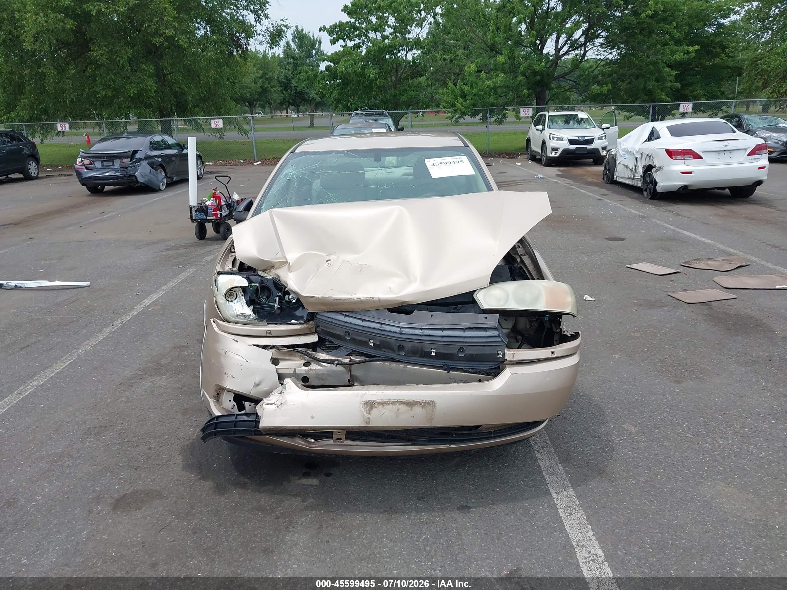 2005 Chevrolet Malibu   Бежевый vin: 1G1ZS52F05F151286