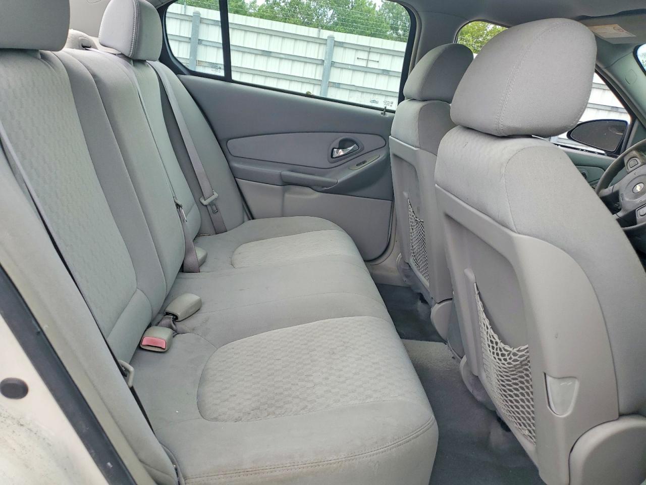 2005 Chevrolet Malibu Белый vin: 1G1ZS52F05F330749