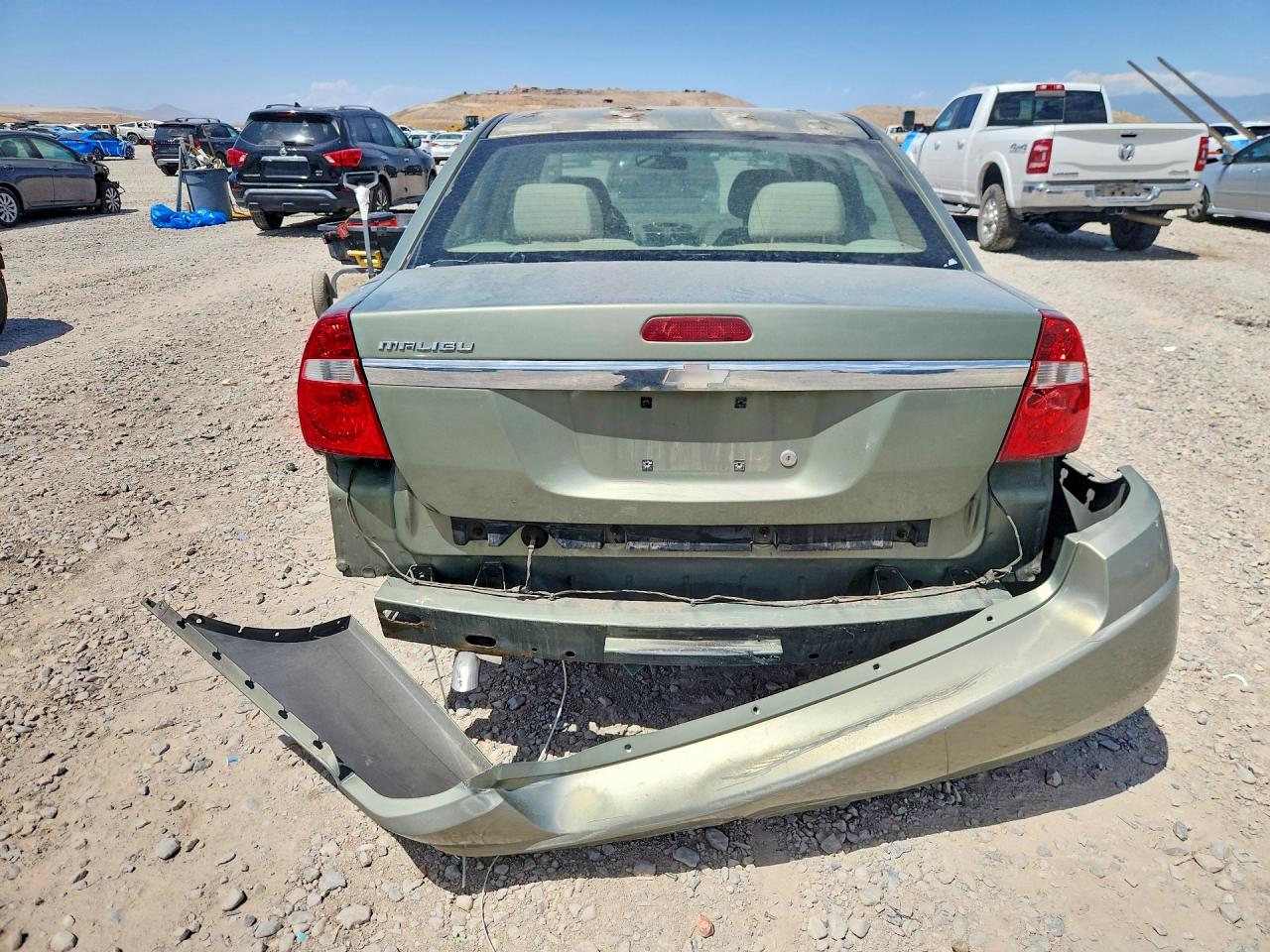 2004 Chevrolet Malibu Green vin: 1G1ZS52F24F248407