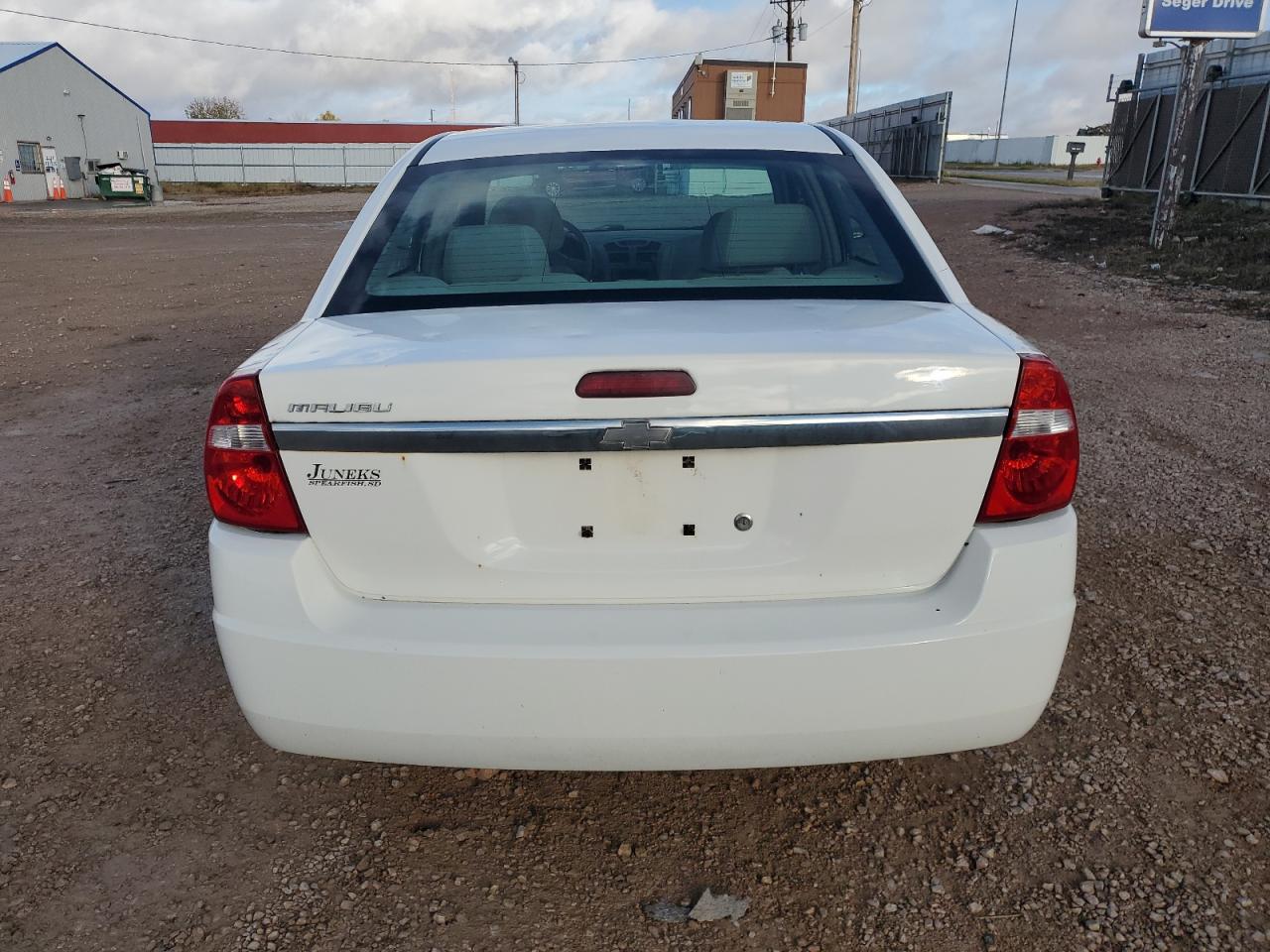 2004 Chevrolet Malibu White vin: 1G1ZS52F44F224271