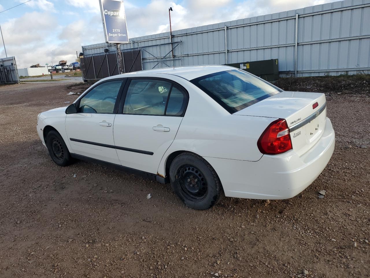 2004 Chevrolet Malibu White vin: 1G1ZS52F44F224271