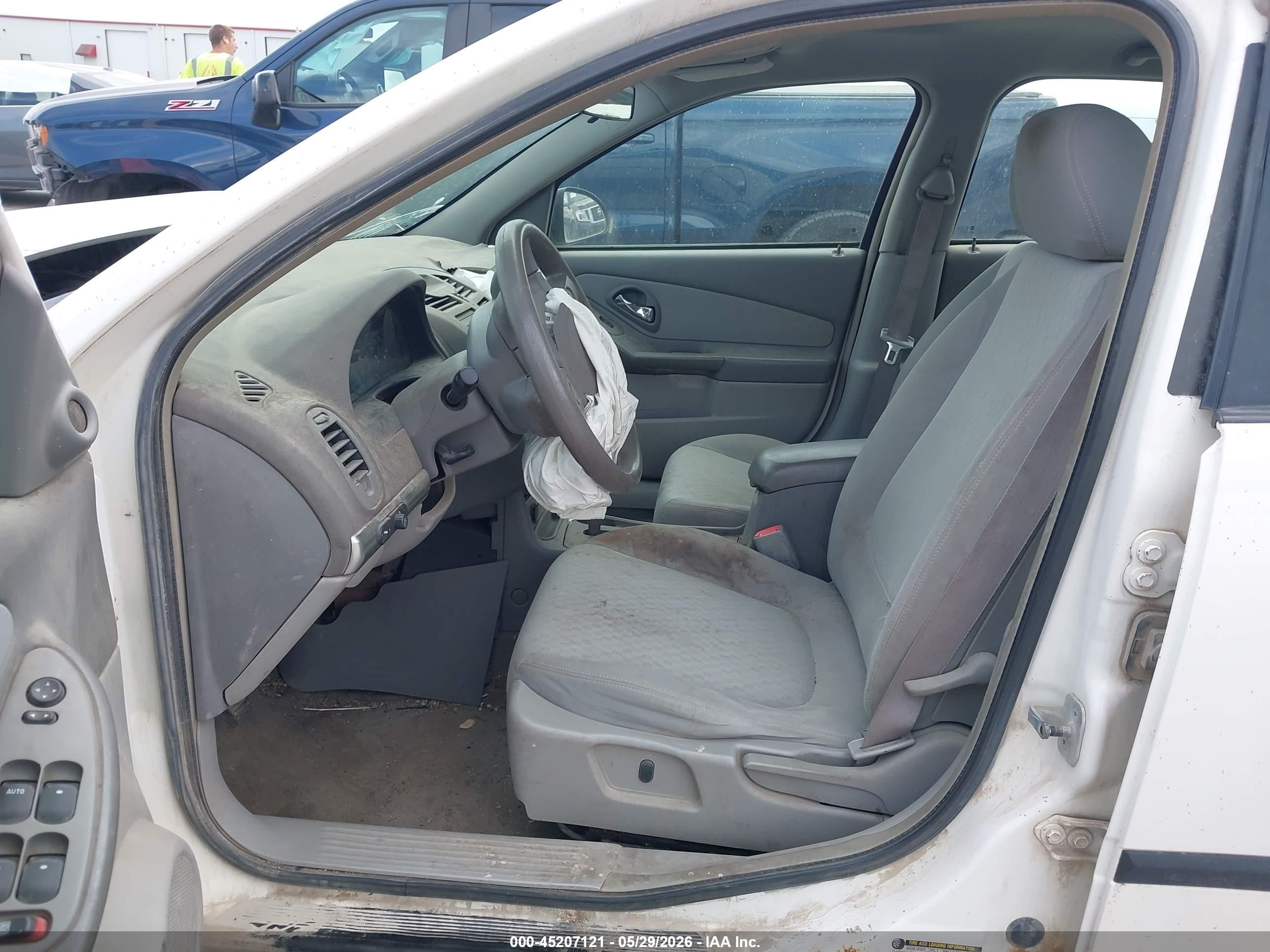 2004 Chevrolet Malibu   White vin: 1G1ZS52F54F242293