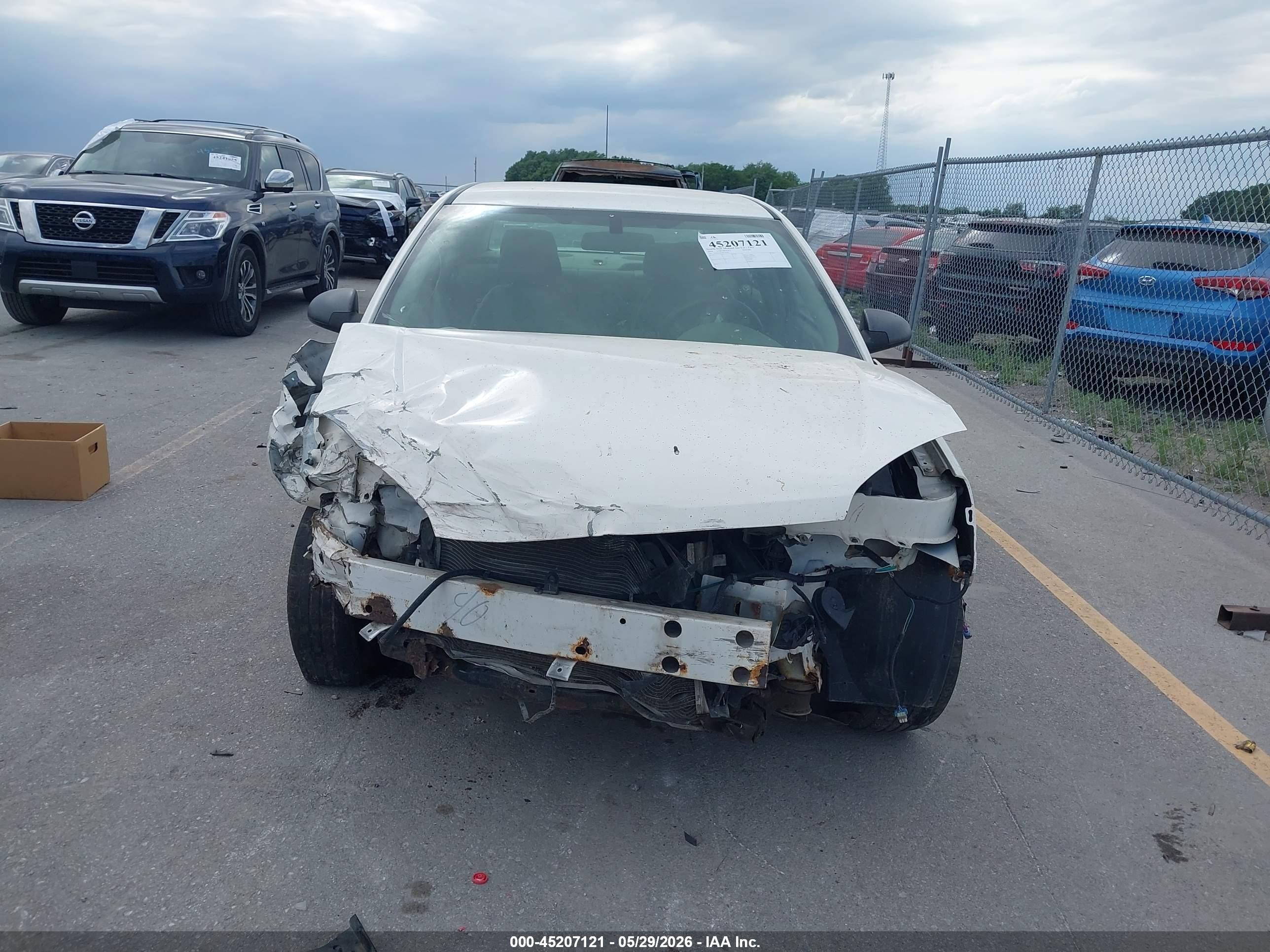2004 Chevrolet Malibu   White vin: 1G1ZS52F54F242293