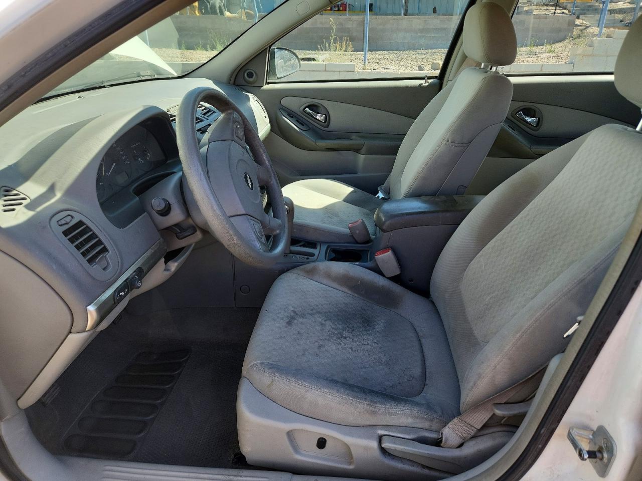 2004 Chevrolet Malibu White vin: 1G1ZS52F74F148688