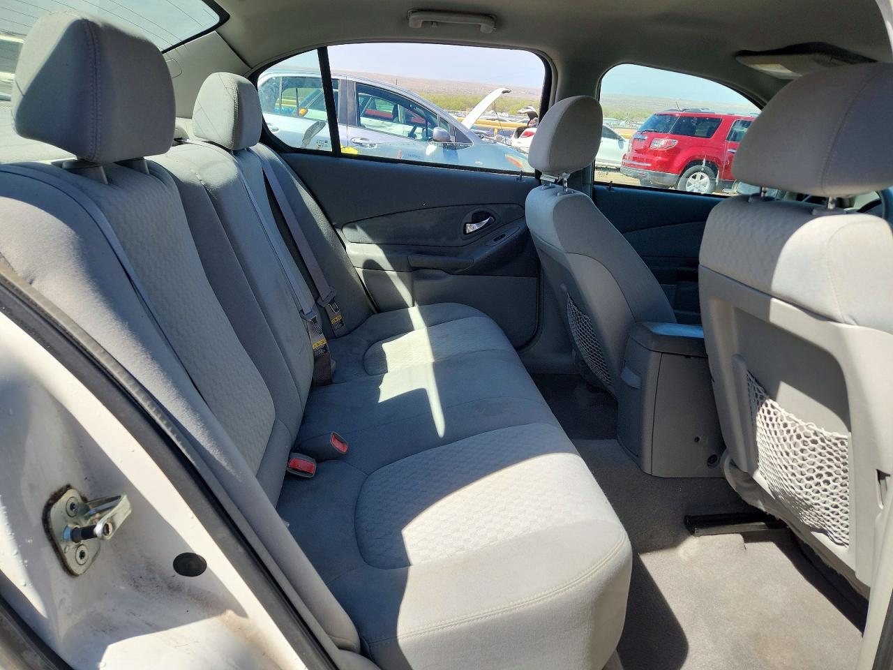 2004 Chevrolet Malibu White vin: 1G1ZS52F74F148688
