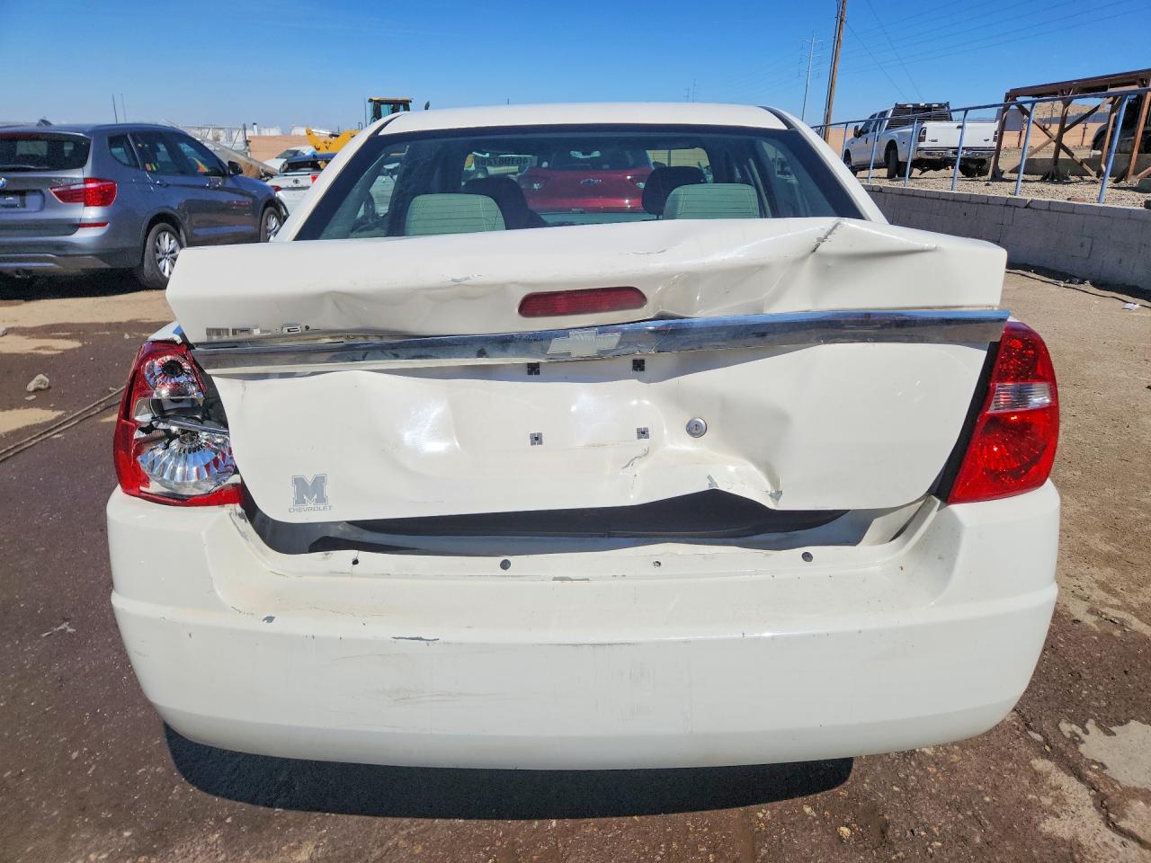 2004 Chevrolet Malibu White vin: 1G1ZS52F74F148688
