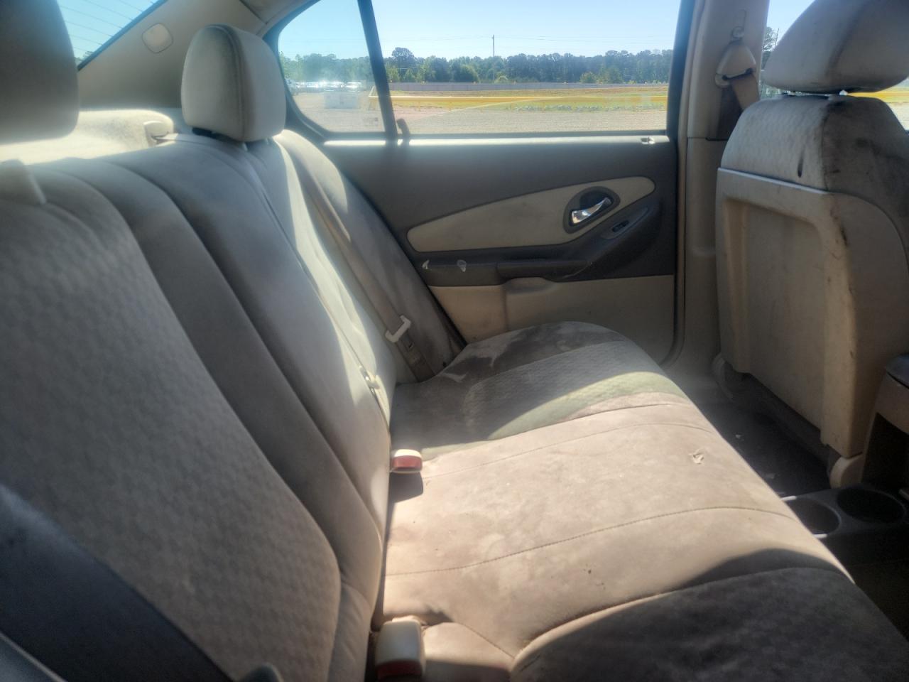 2005 Chevrolet Malibu Beige vin: 1G1ZS52F75F248968