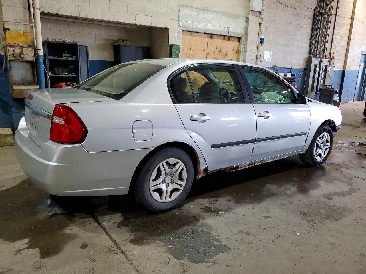 2004 Chevrolet Malibu Silver vin: 1G1ZS52F94F143069