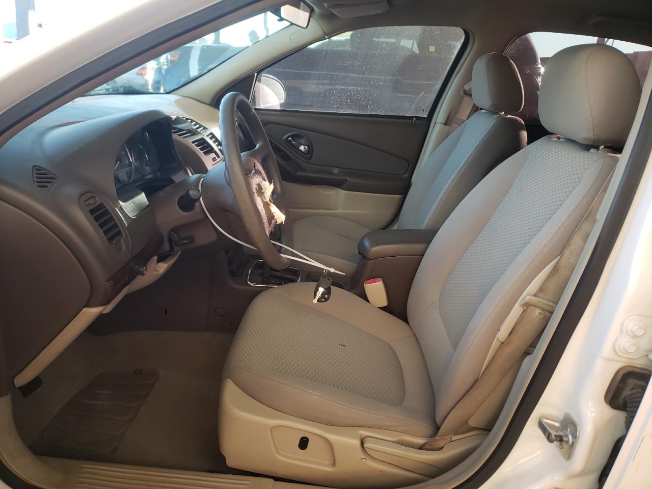 2007 Chevrolet Malibu Ls Белый vin: 1G1ZS57F77F269718