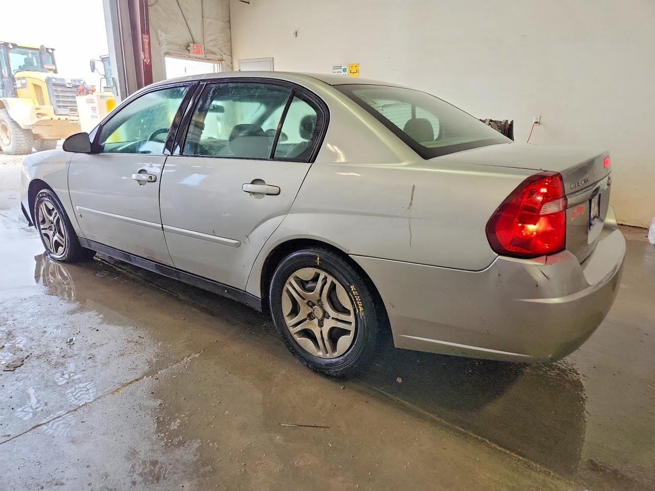 2007 Chevrolet Malibu Ls Silver vin: 1G1ZS57N67F299591