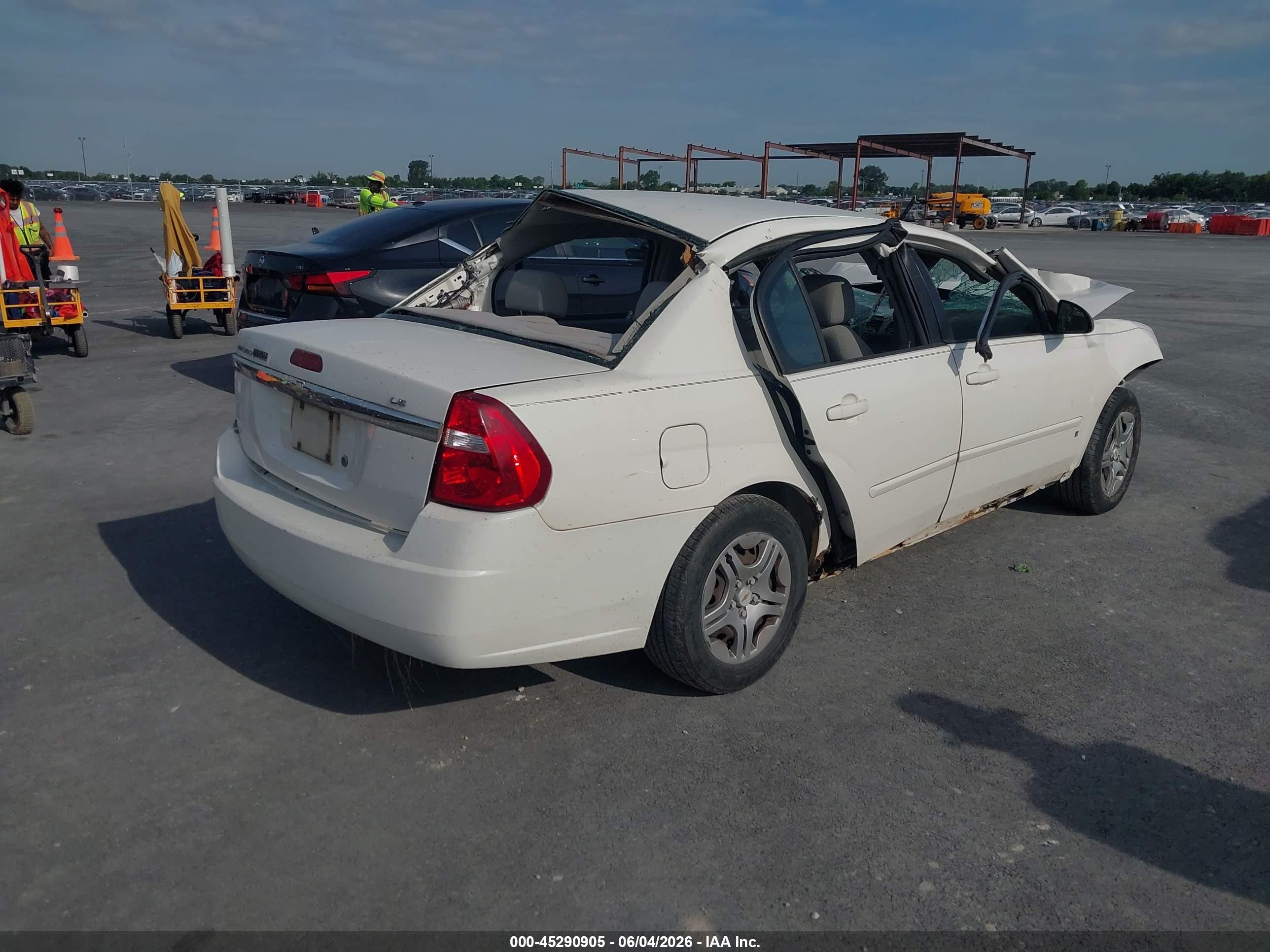 2007 Chevrolet Malibu Ls White vin: 1G1ZS58F07F264701