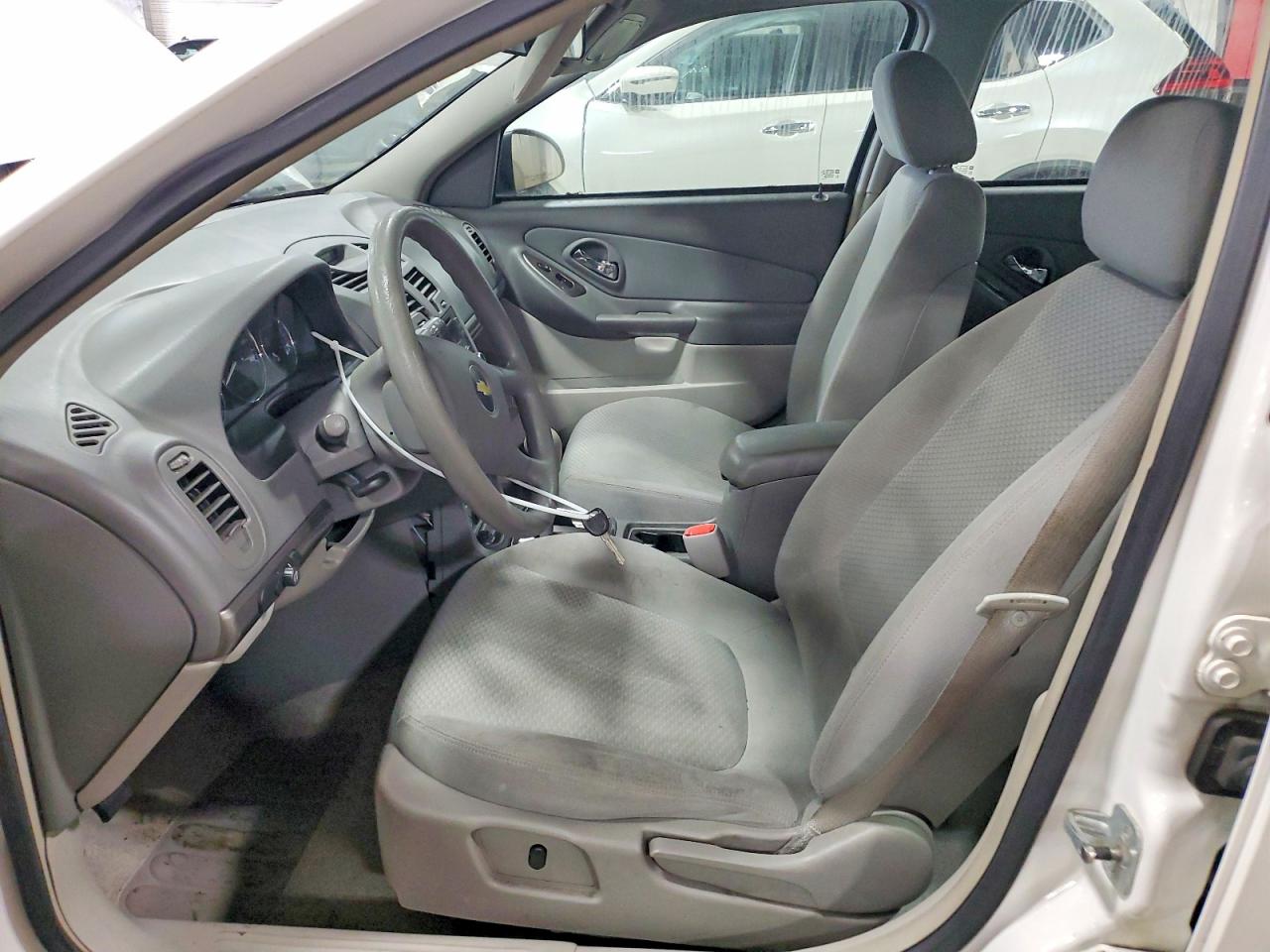 2008 Chevrolet Malibu Ls White vin: 1G1ZS58F18F139997