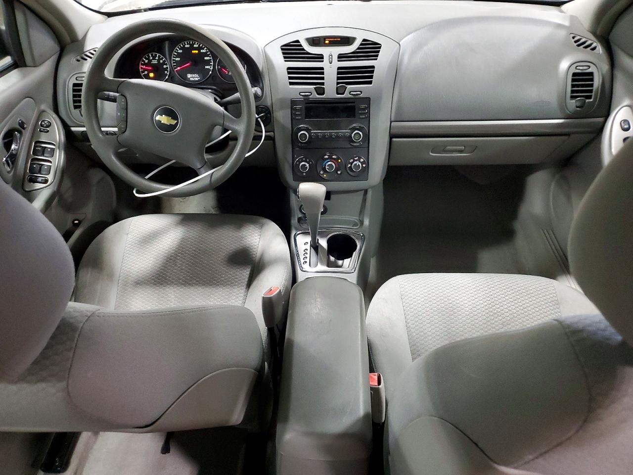 2008 Chevrolet Malibu Ls White vin: 1G1ZS58F18F139997