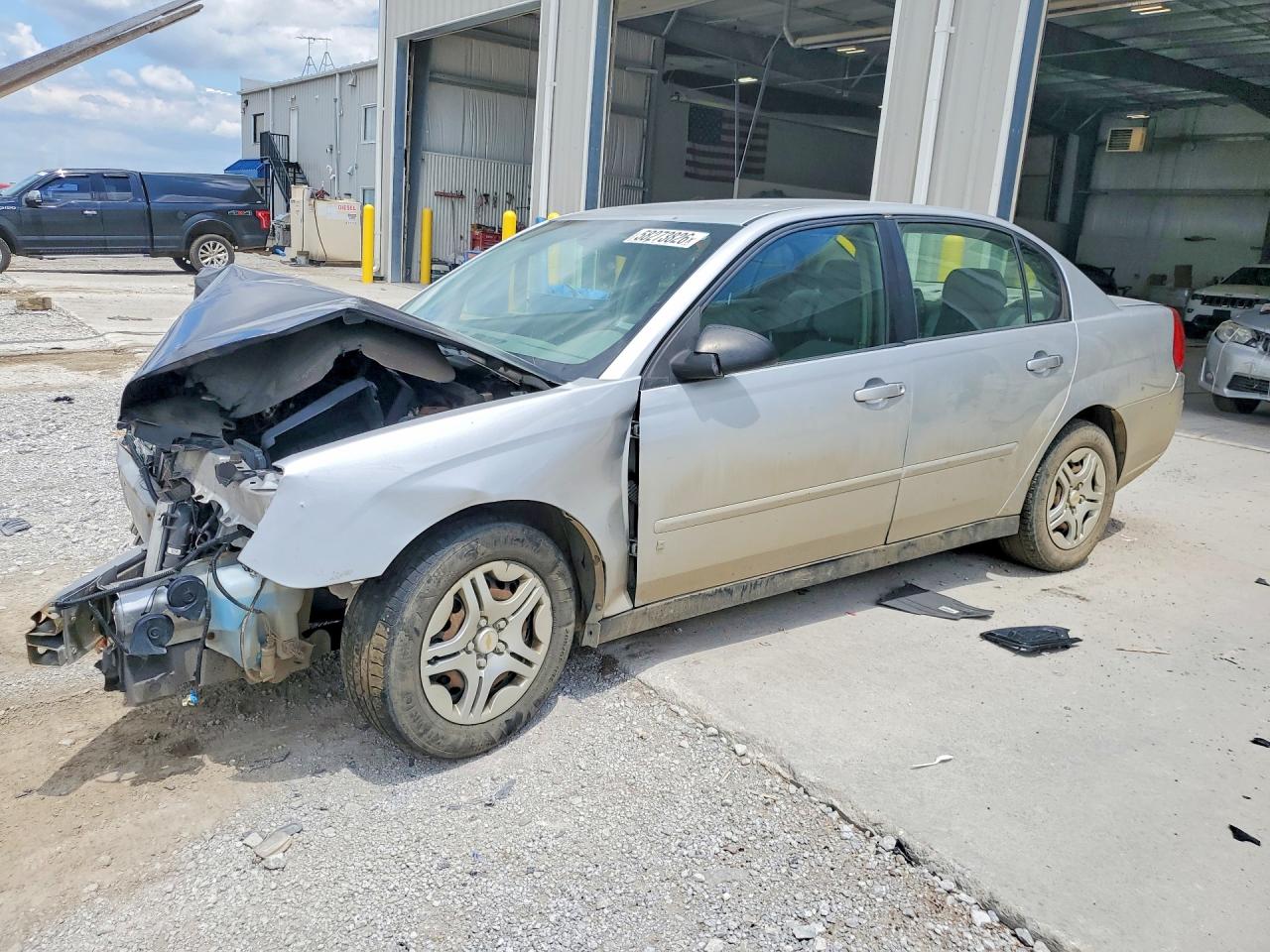 2007 Chevrolet Malibu Silver vin: 1G1ZS58F27F132983