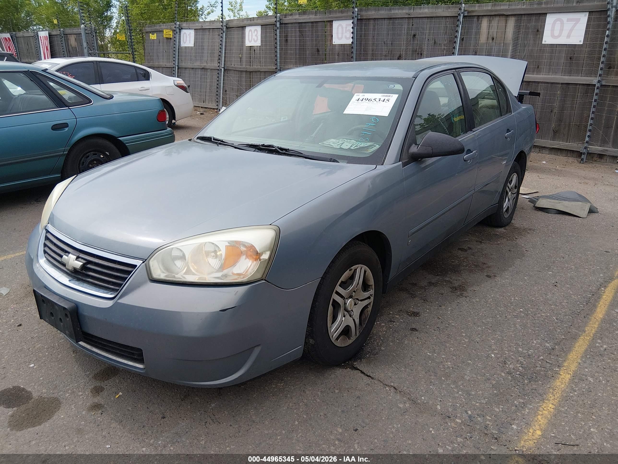 2008 Chevrolet Malibu Ls Gray vin: 1G1ZS58F38F134140